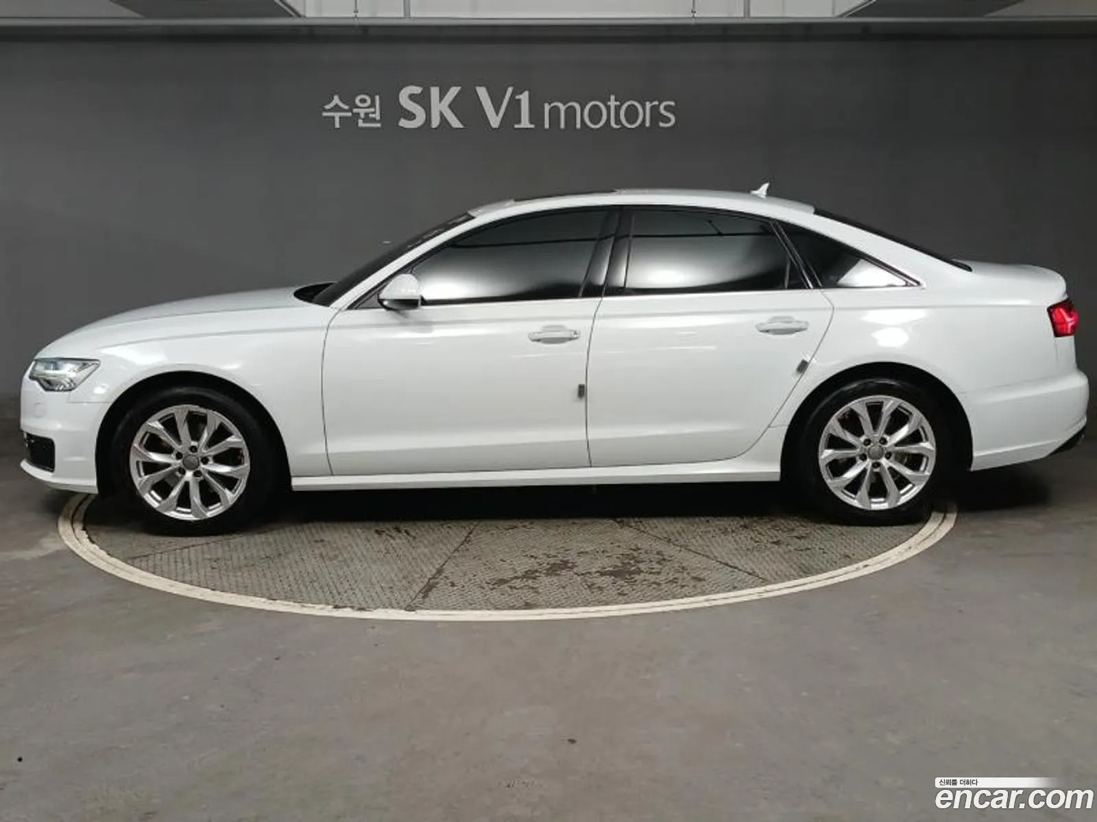 Audi A6 2015 — 2