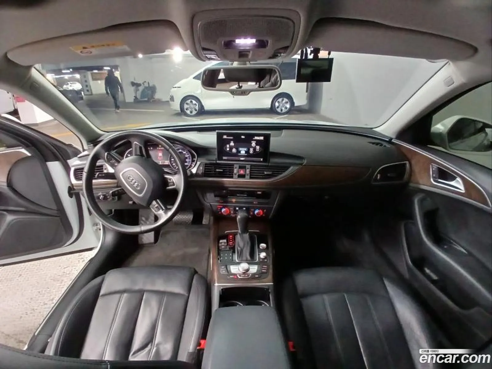 Audi A6 2015 — 11