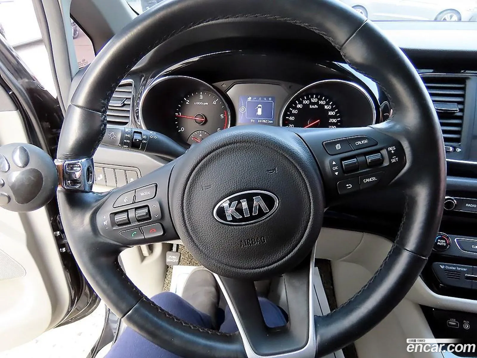 Kia Carnival 2018 — 12