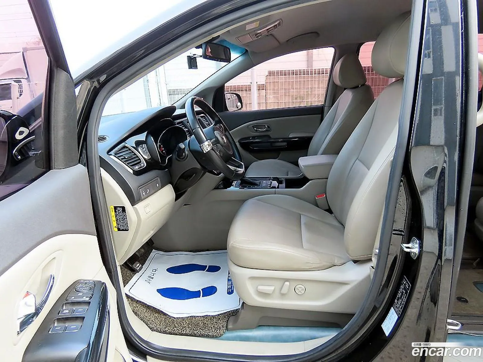 Kia Carnival 2018 — 8