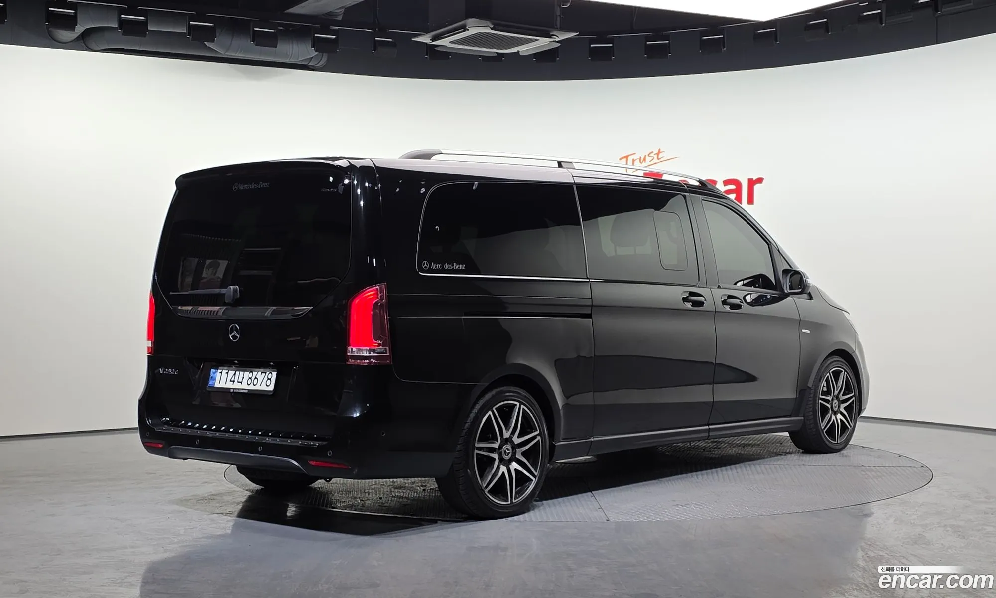 Mercedes-Benz V-Class 2018 KL90F4ACDJZ4BR006 — 11