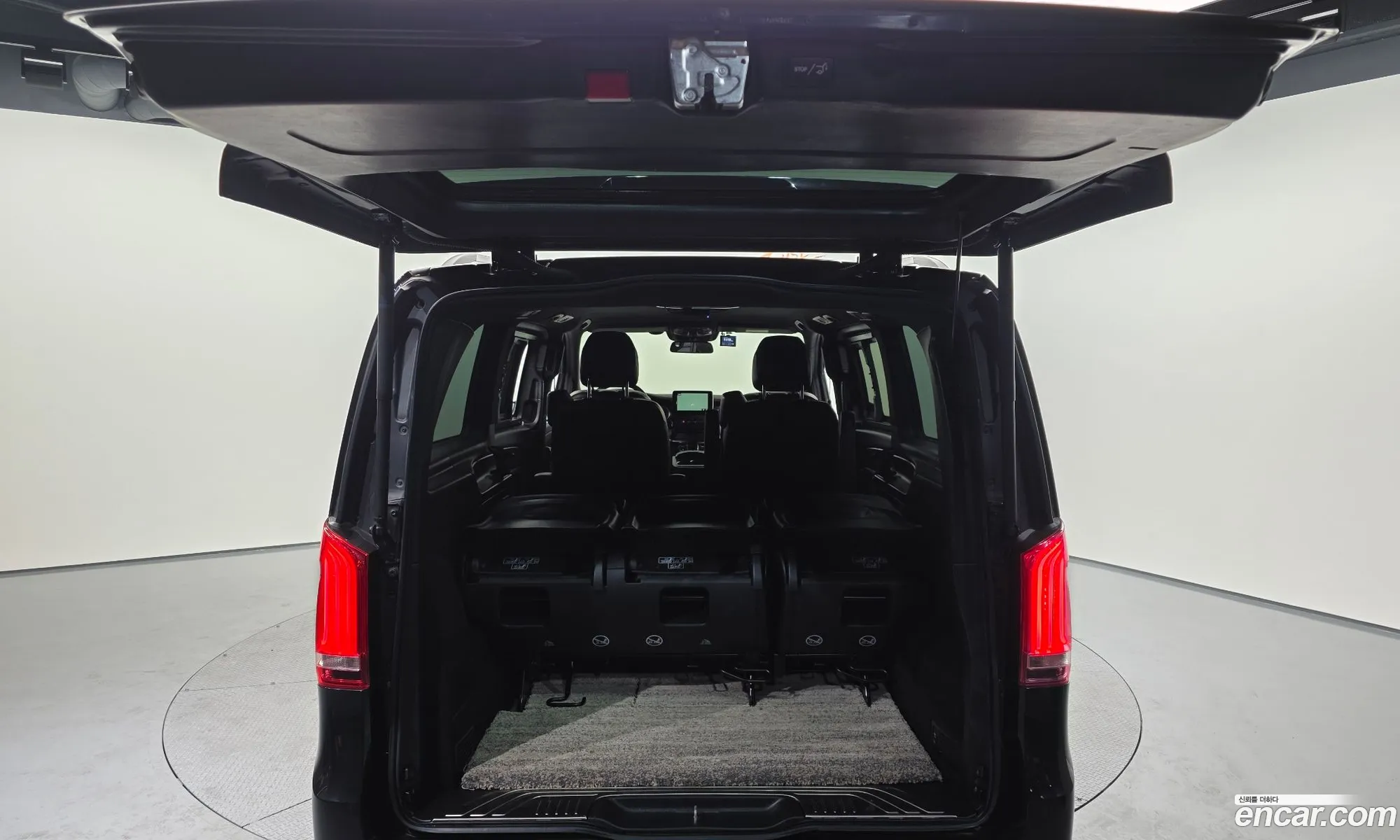 Mercedes-Benz V-Class 2018 KL90F4ACDJZ4BR006 — 8