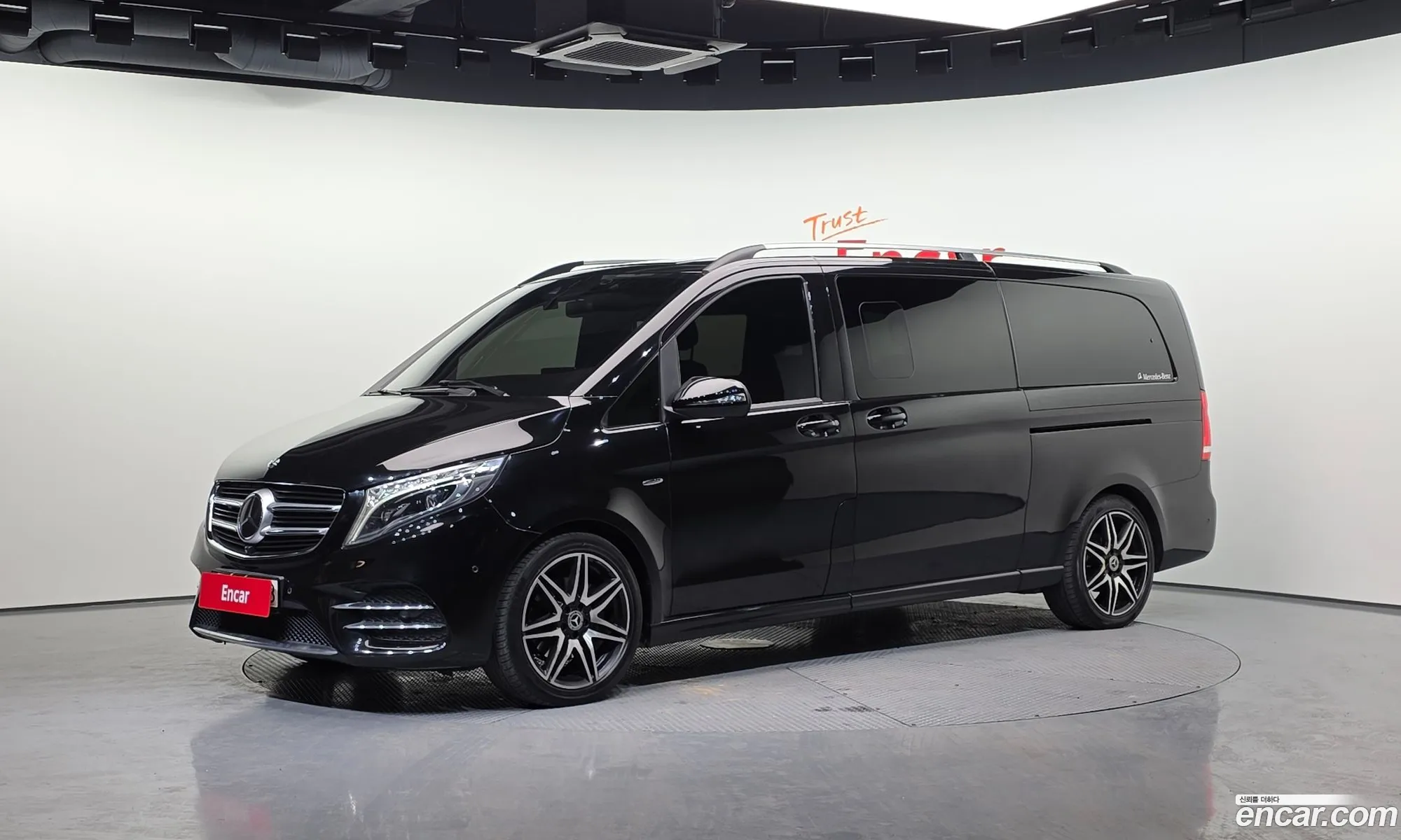 Mercedes-Benz V-Class 2018 KL90F4ACDJZ4BR006 — 4