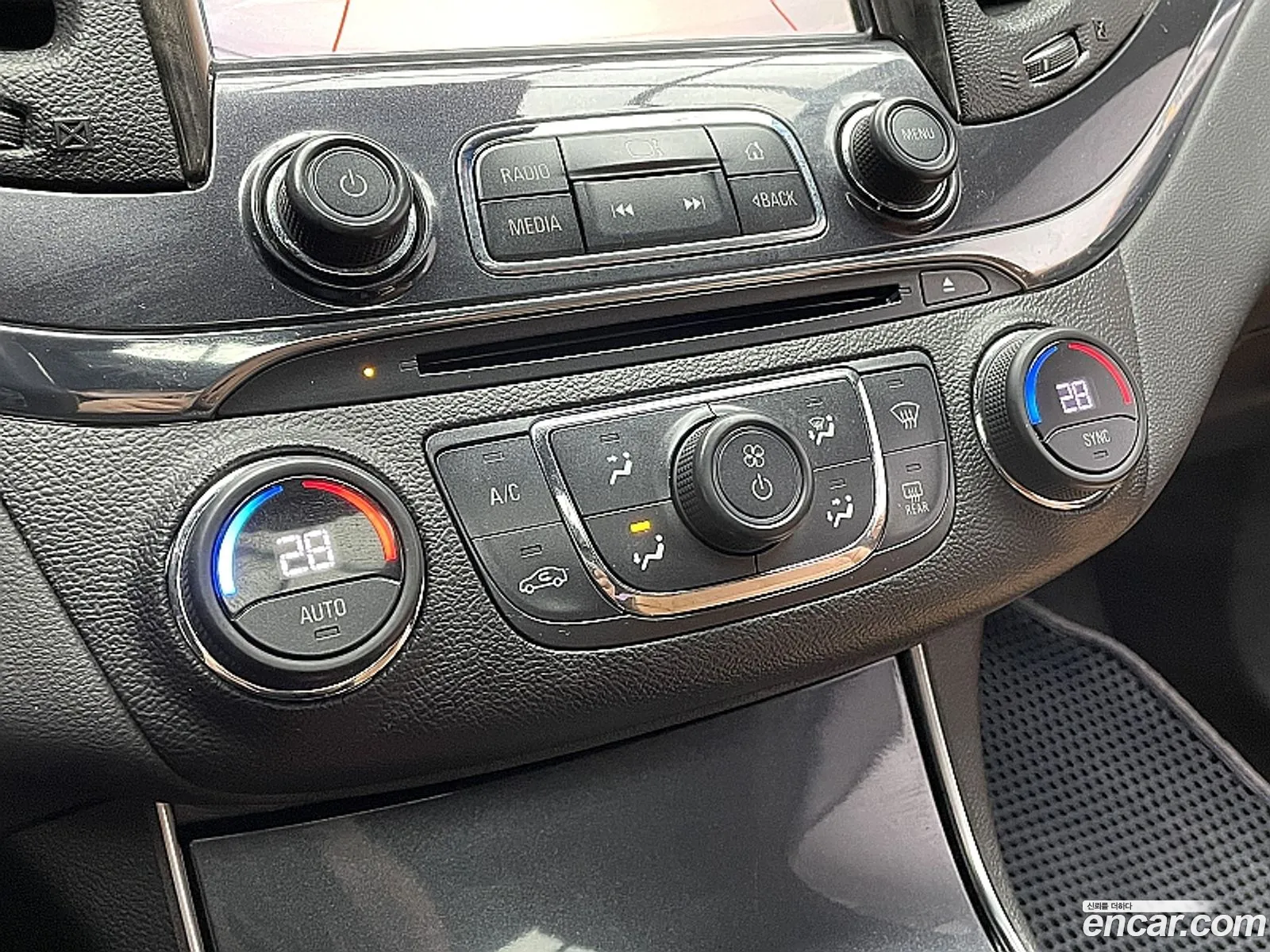 Chevrolet (GM Daewoo) Impala 2016 — 19