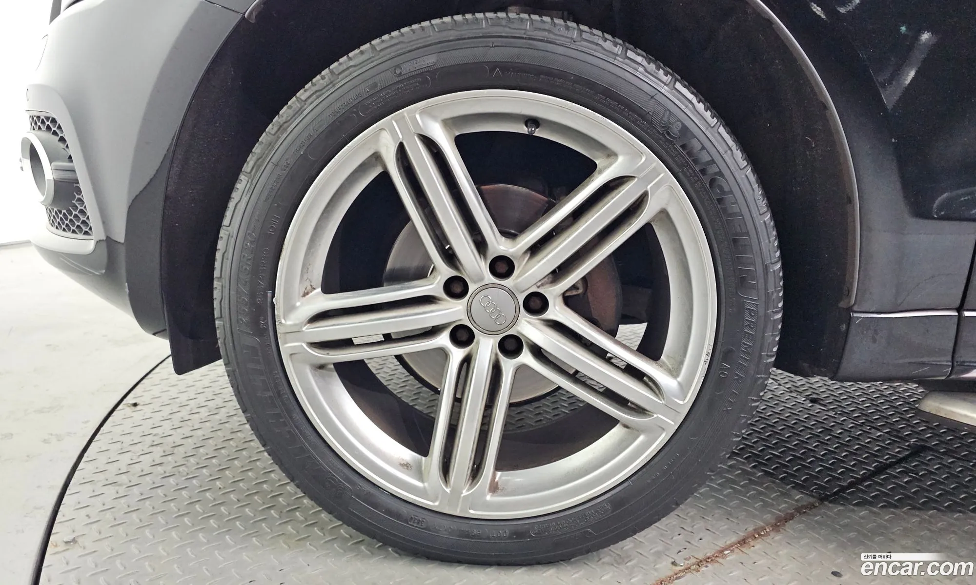 Audi Q5 2010 WA1WKAFP3AA079054 — 12
