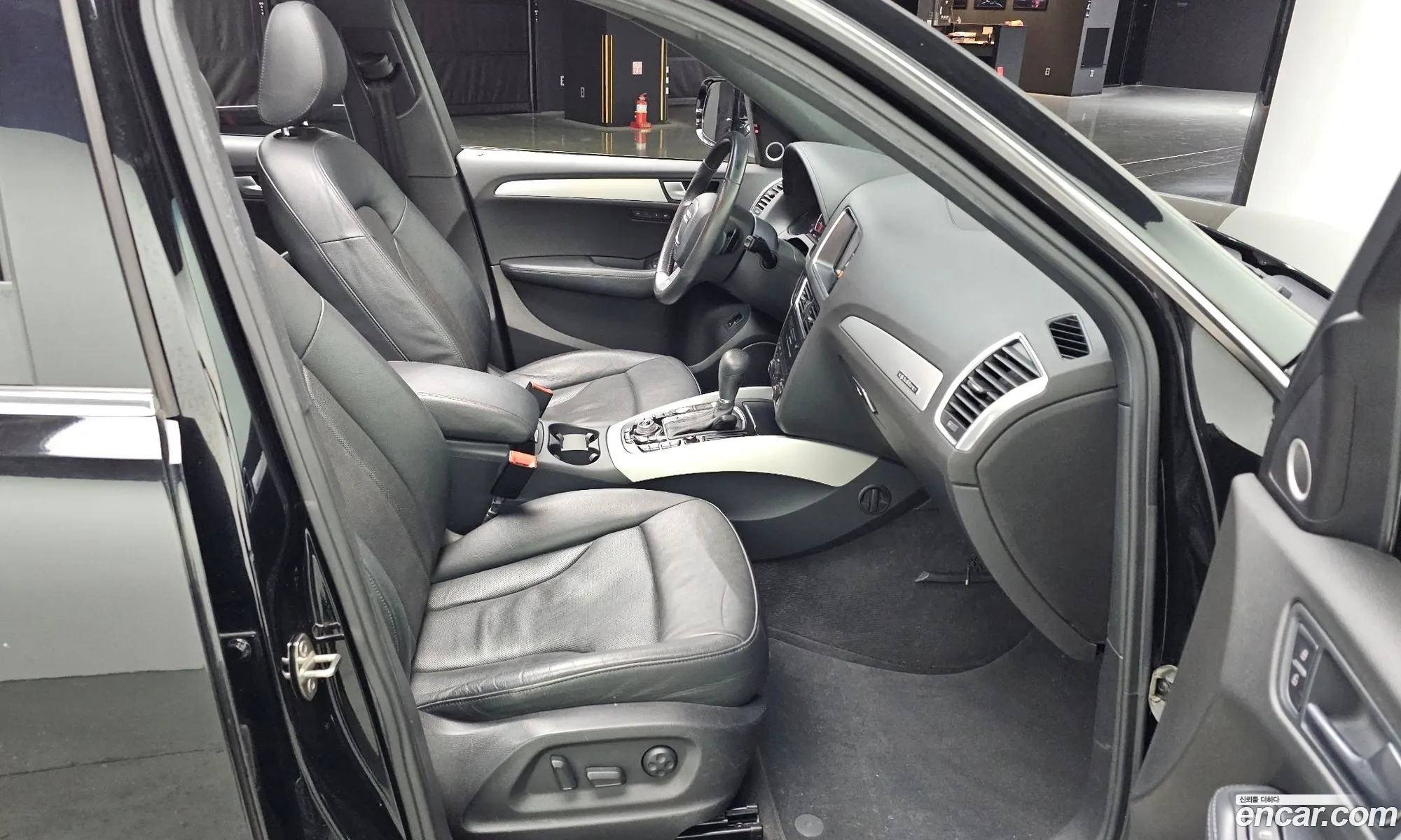 Audi Q5 2010 WA1WKAFP3AA079054 — 15
