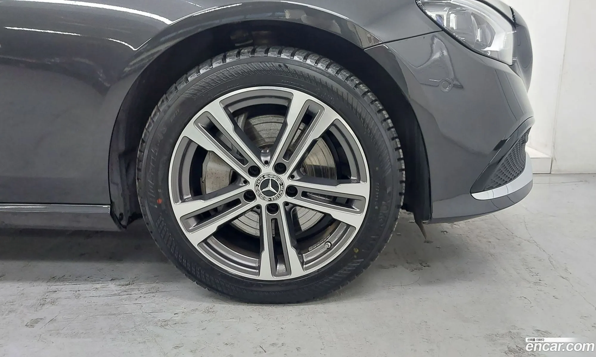 Mercedes-Benz E-Class W213 2022 — 17