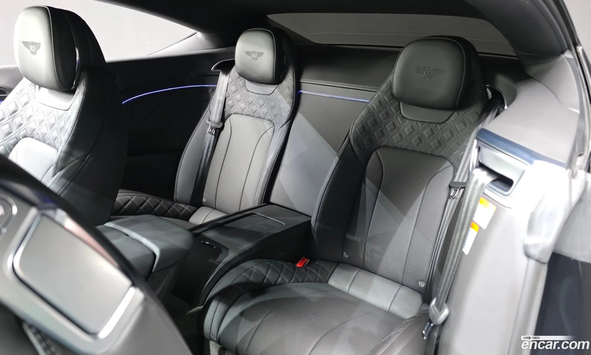 Bentley Continental GT 2023 — 10