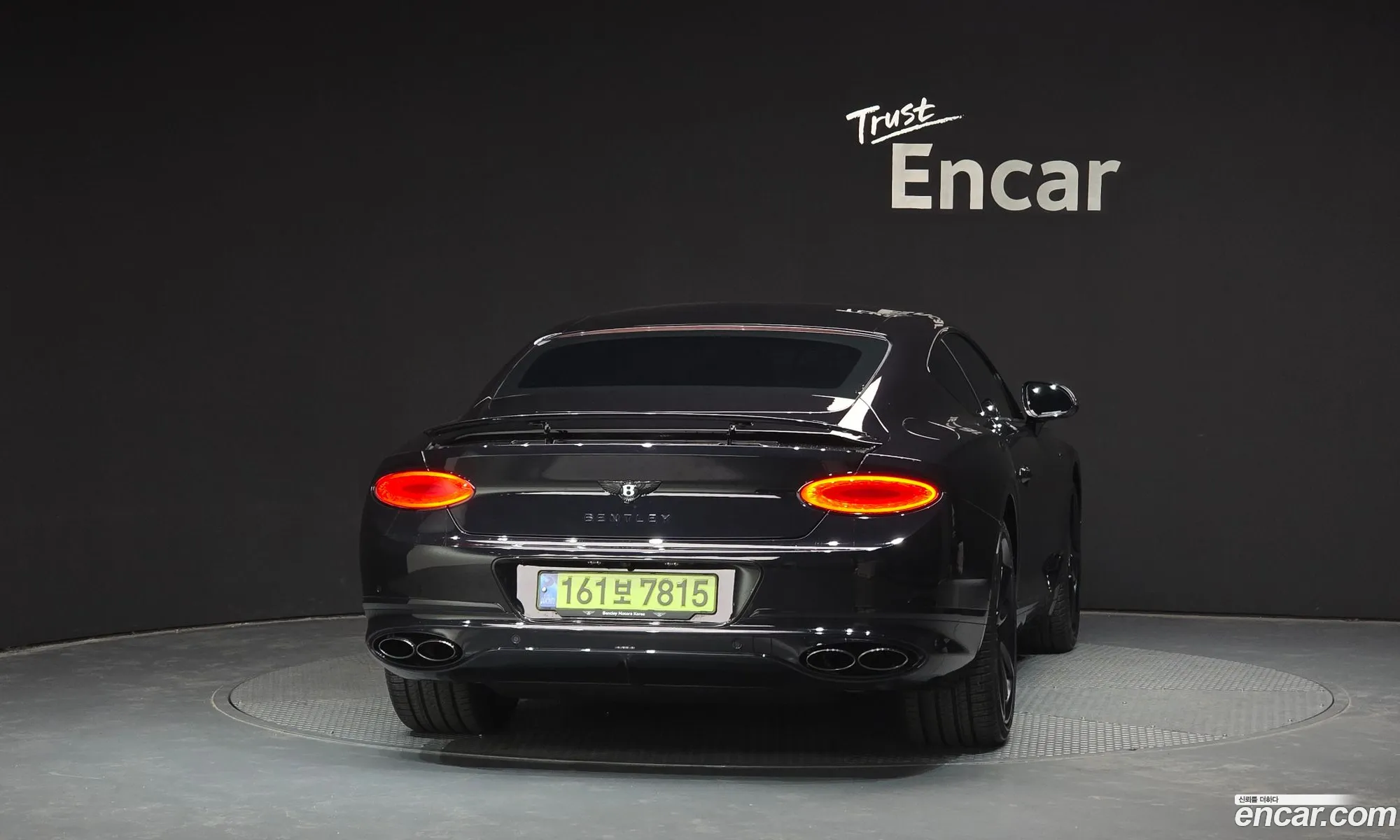 Bentley Continental GT 2023 — 19