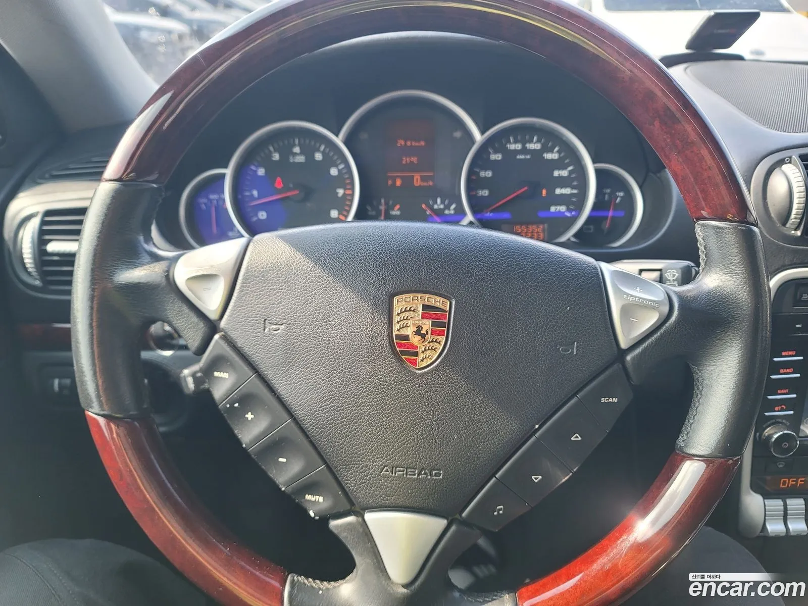 Porsche Cayenne 2004 — 11