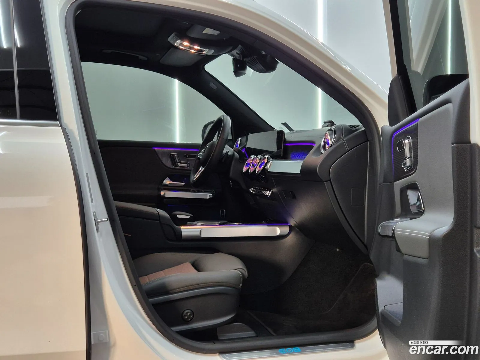 Mercedes-Benz EQB X243 2024 — 7