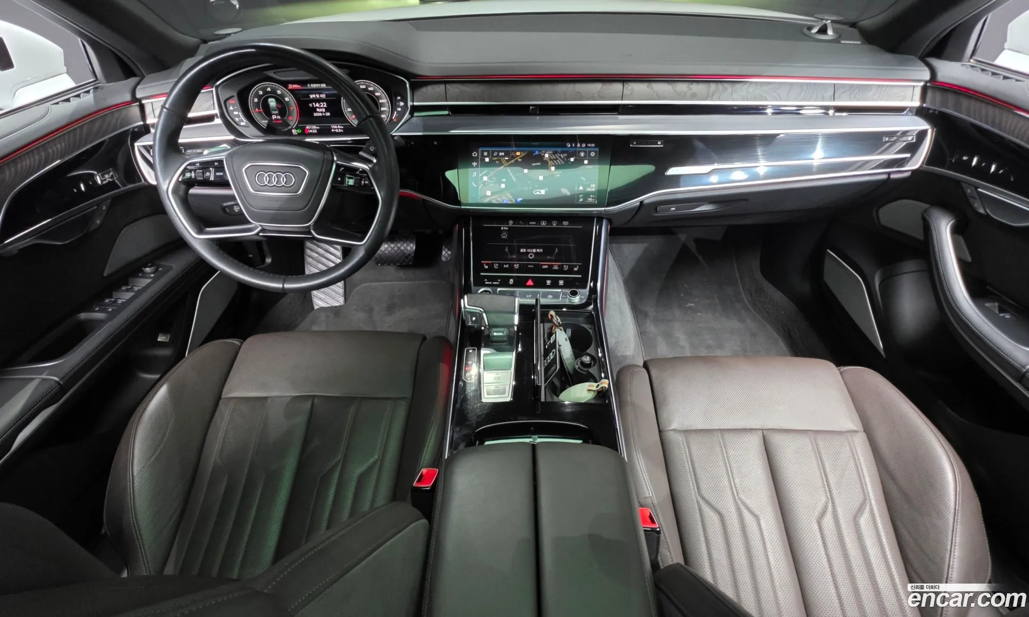 Audi A8 2023 — 18