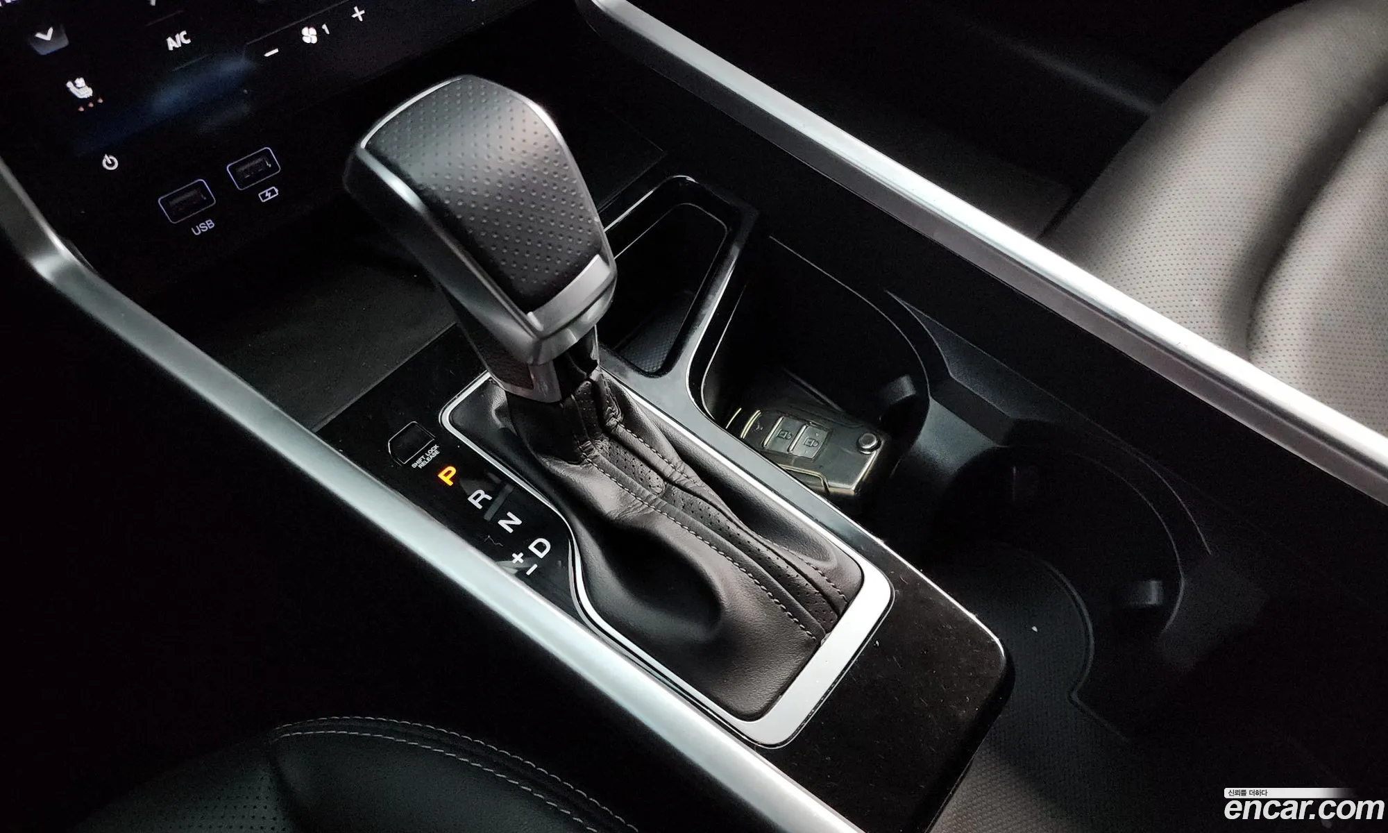 KG Mobility (SsangYong) Torres 2022 — 15