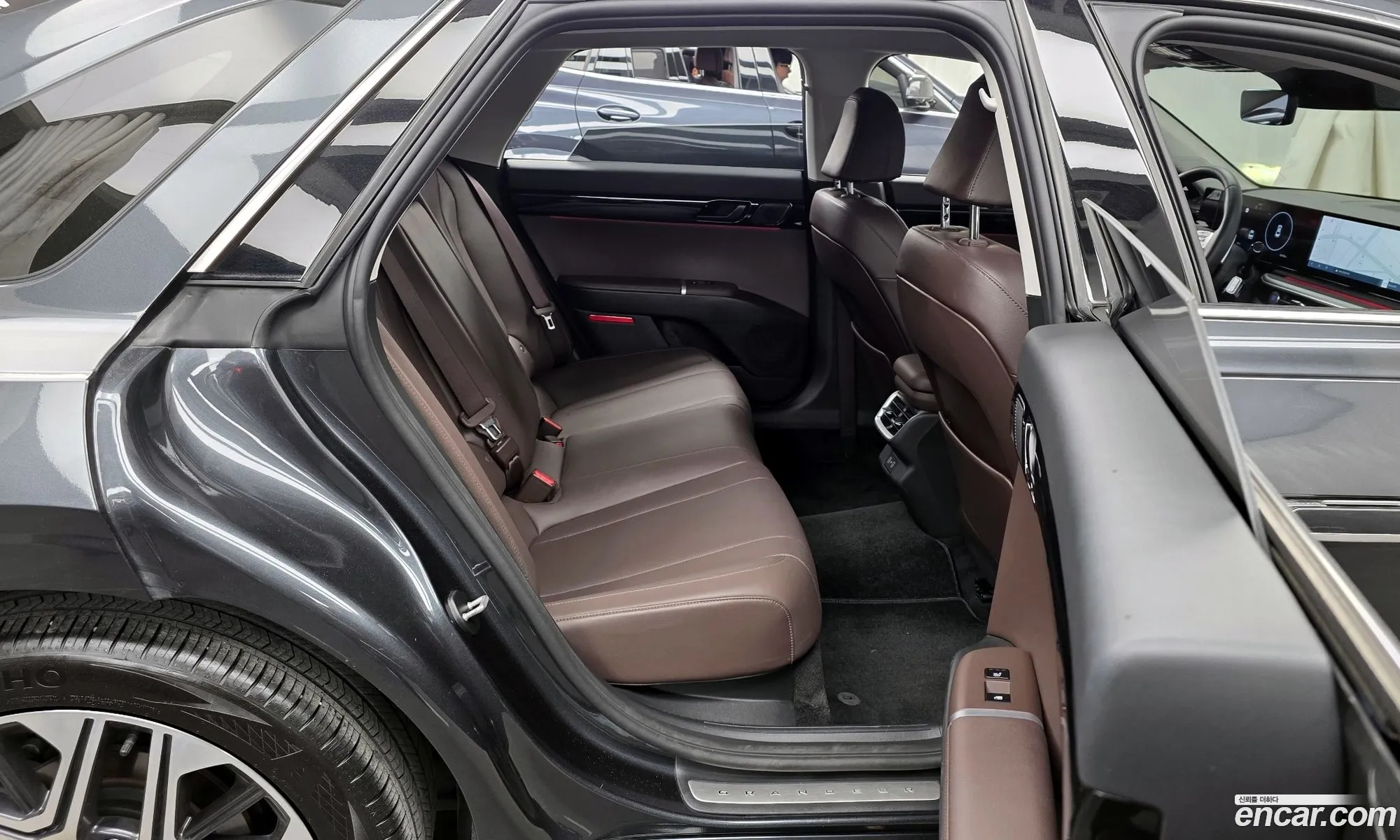 Hyundai Grandeur 2024 — 16