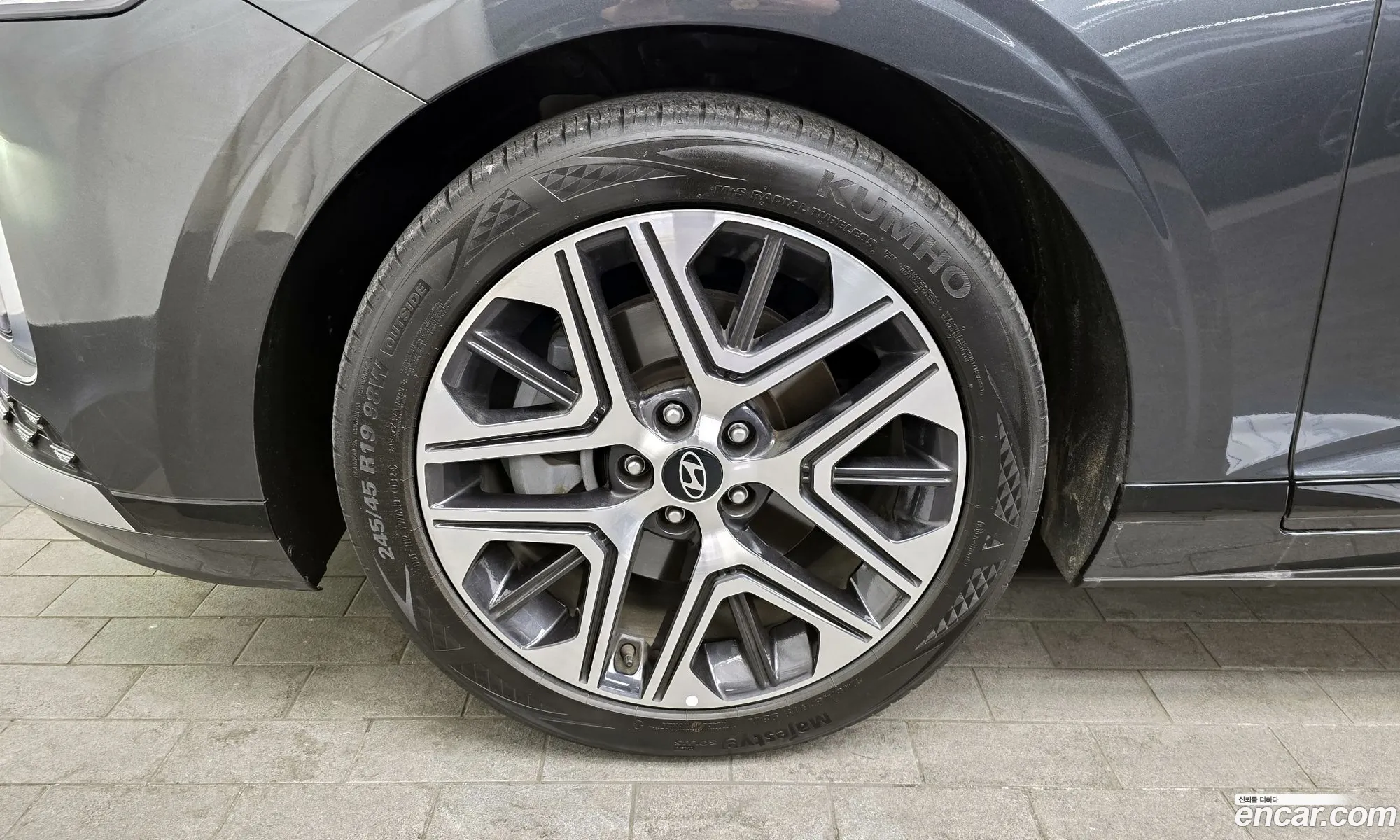 Hyundai Grandeur 2024 — 17