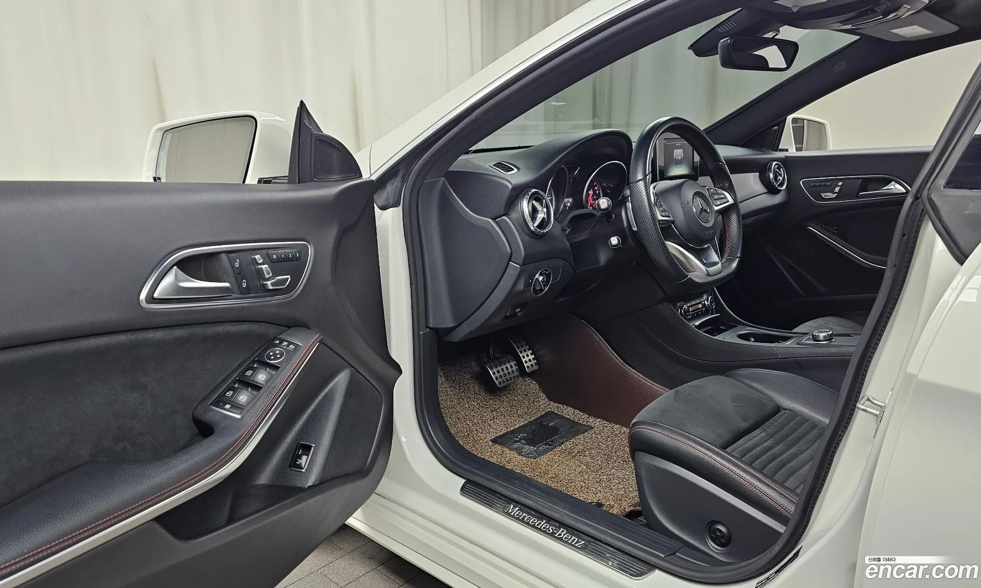 Mercedes-Benz CLA-Class C117 2018 — 14