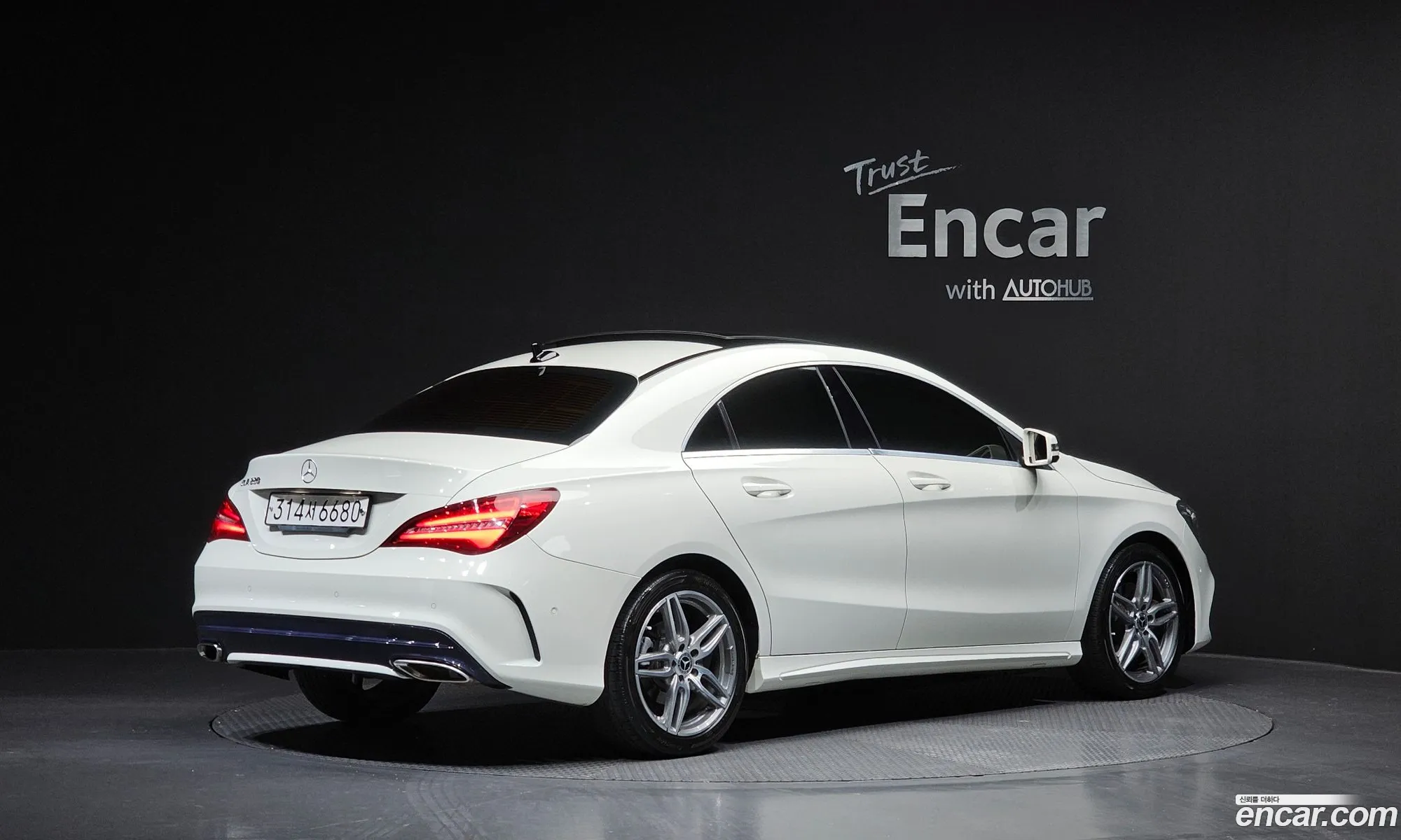 Mercedes-Benz CLA-Class C117 2018 — 12