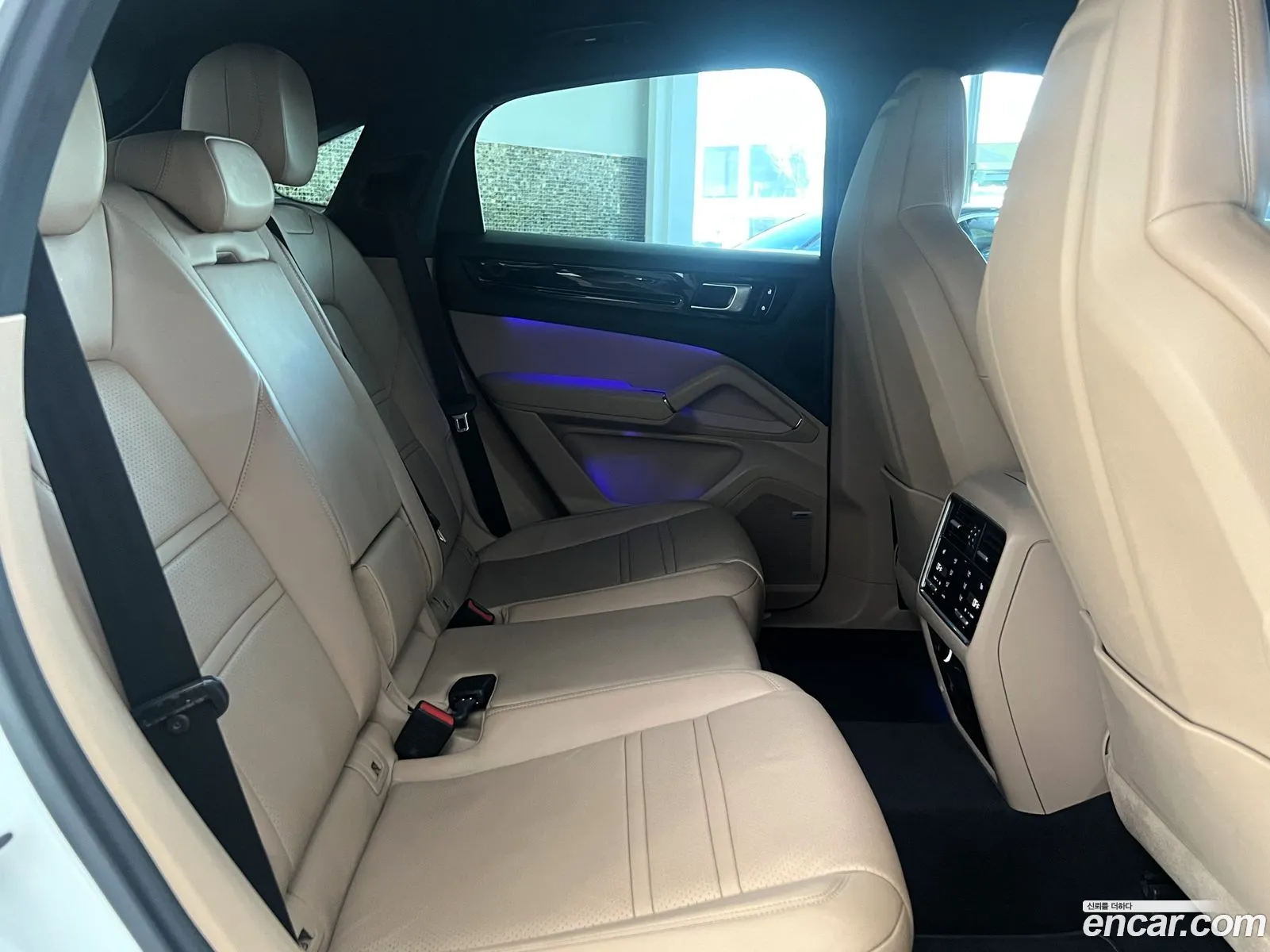 Porsche Cayenne 2020 — 11