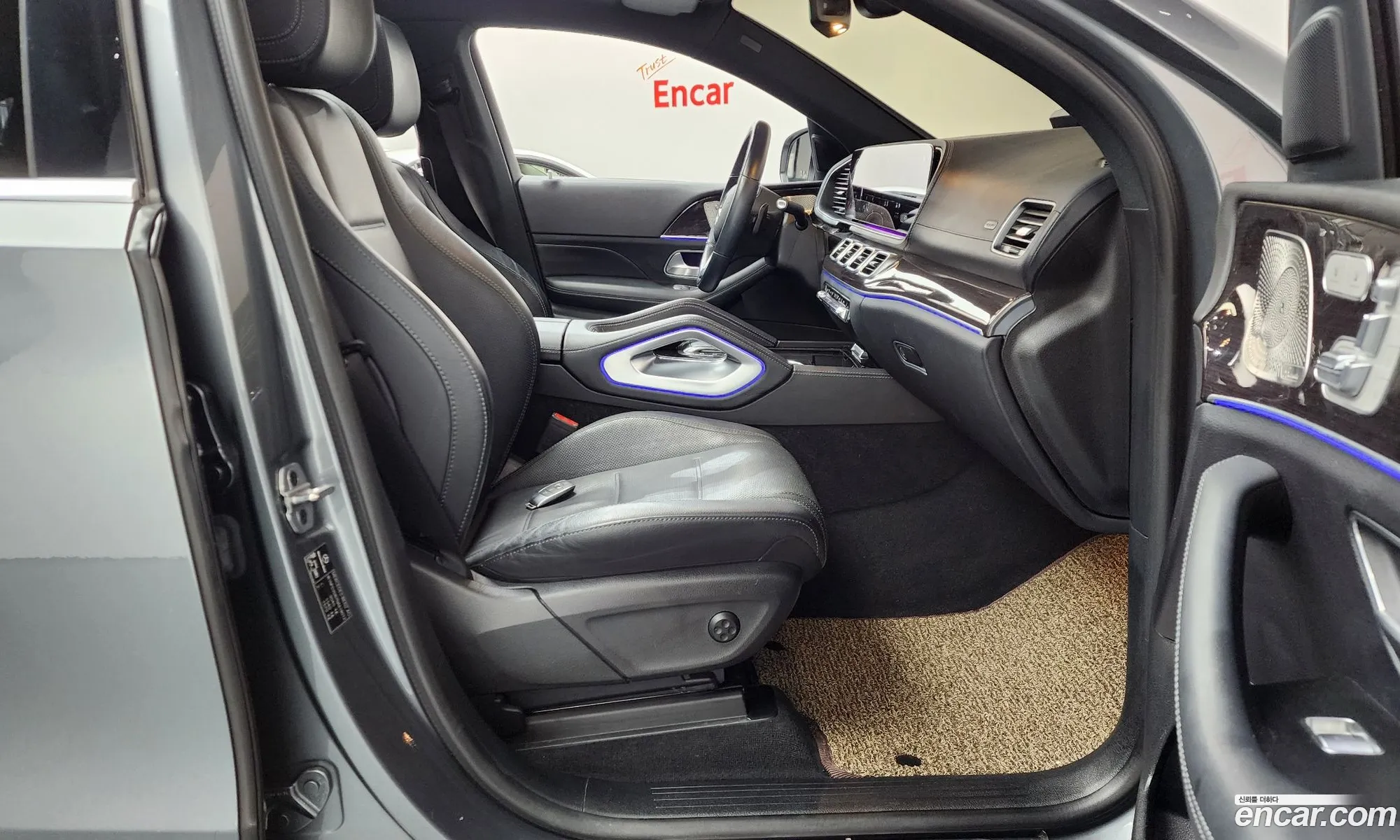 Mercedes-Benz GLE-Class W167 2022 — 14