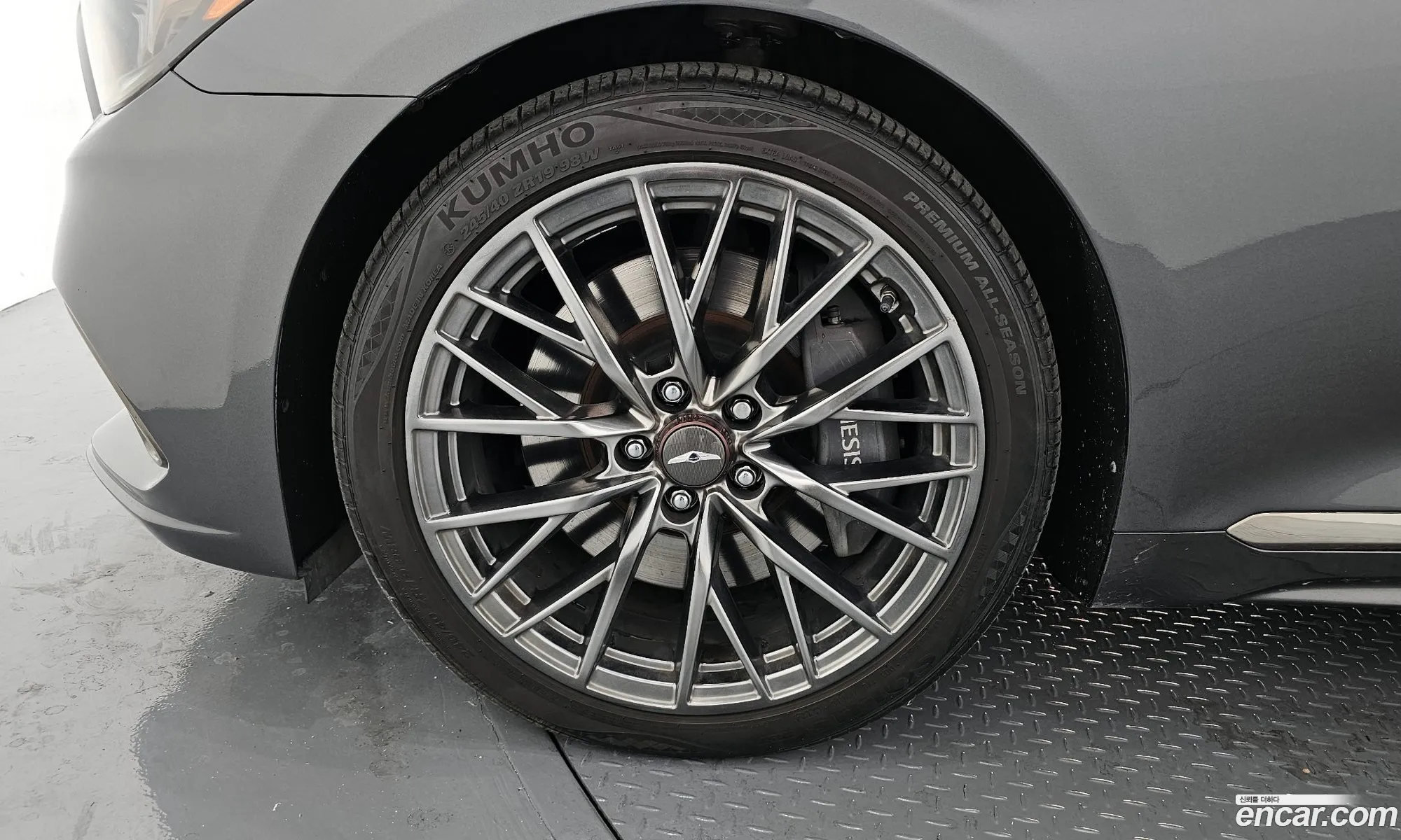 Genesis G80 2018 — 18