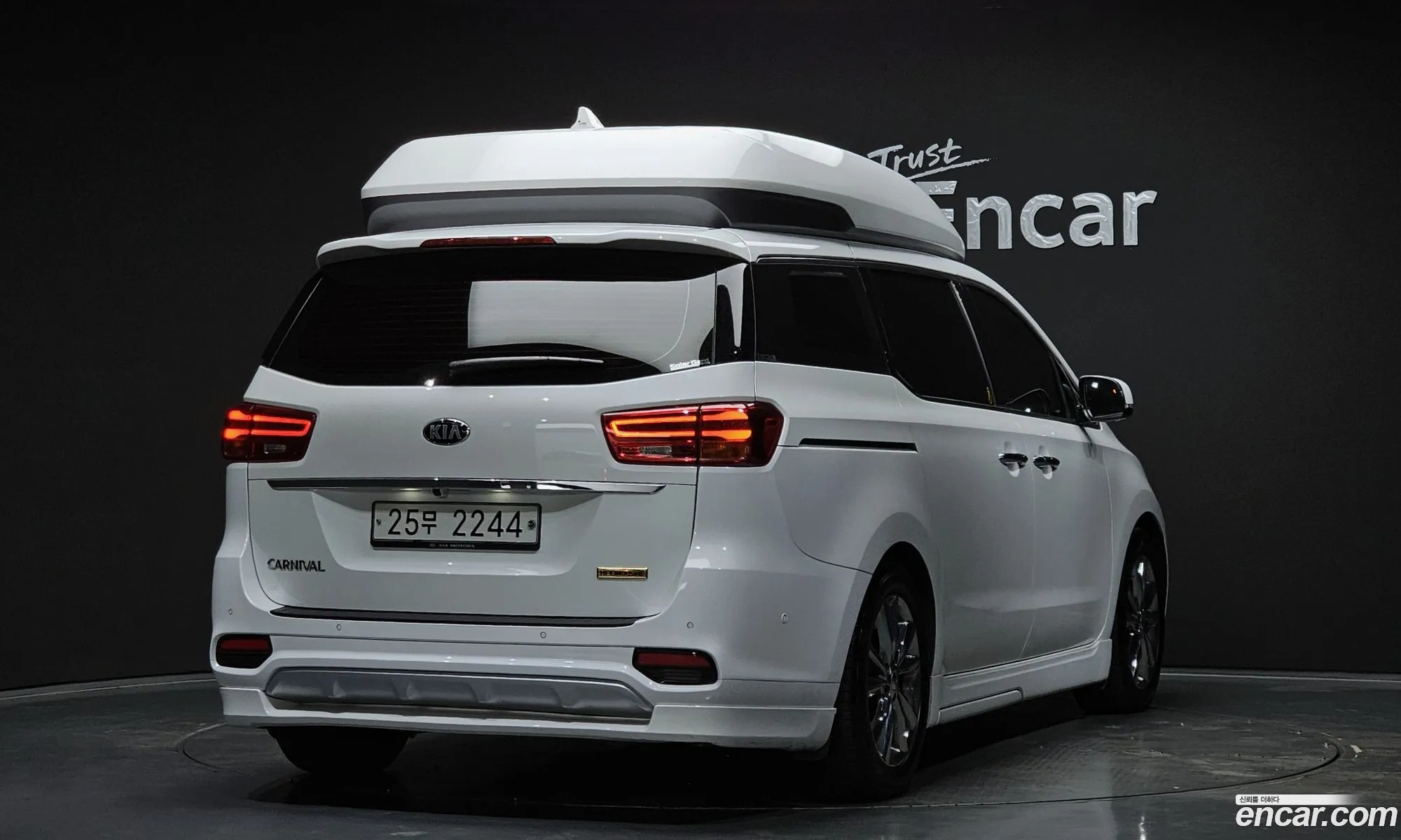 Kia Carnival 2018 — 16