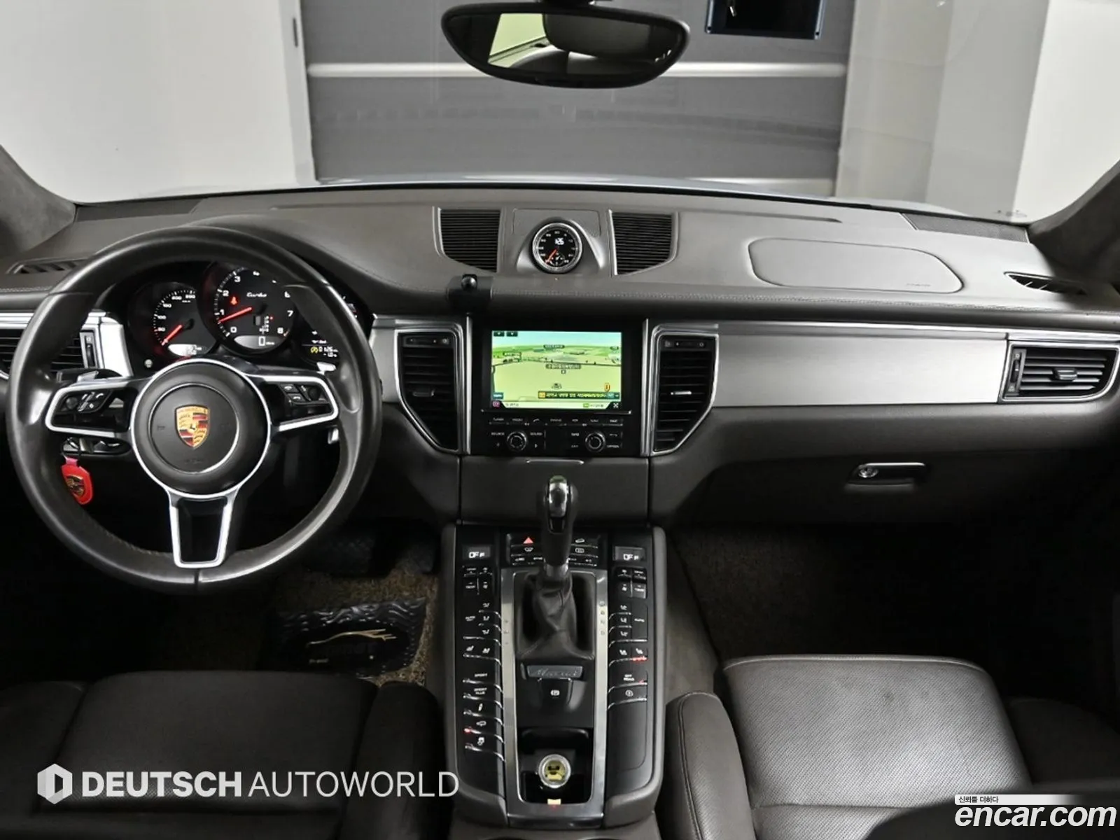Porsche Macan 2014 — 11
