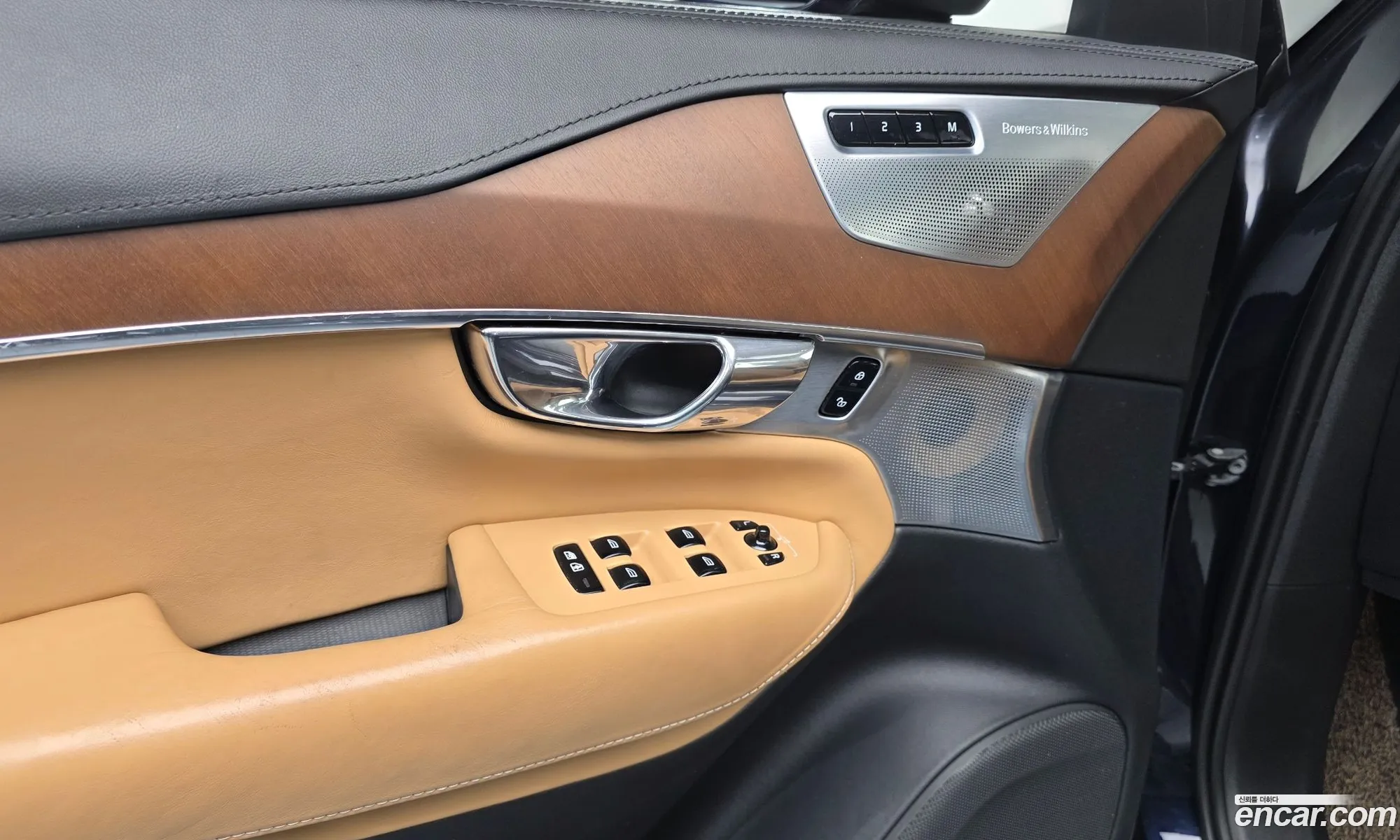 Volvo XC90 2016 — 14