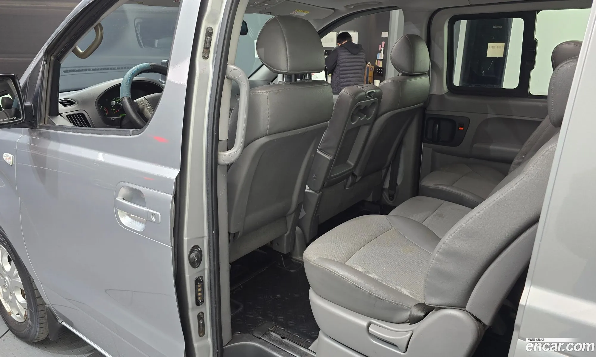 Hyundai Grand Starex 2011 — 15