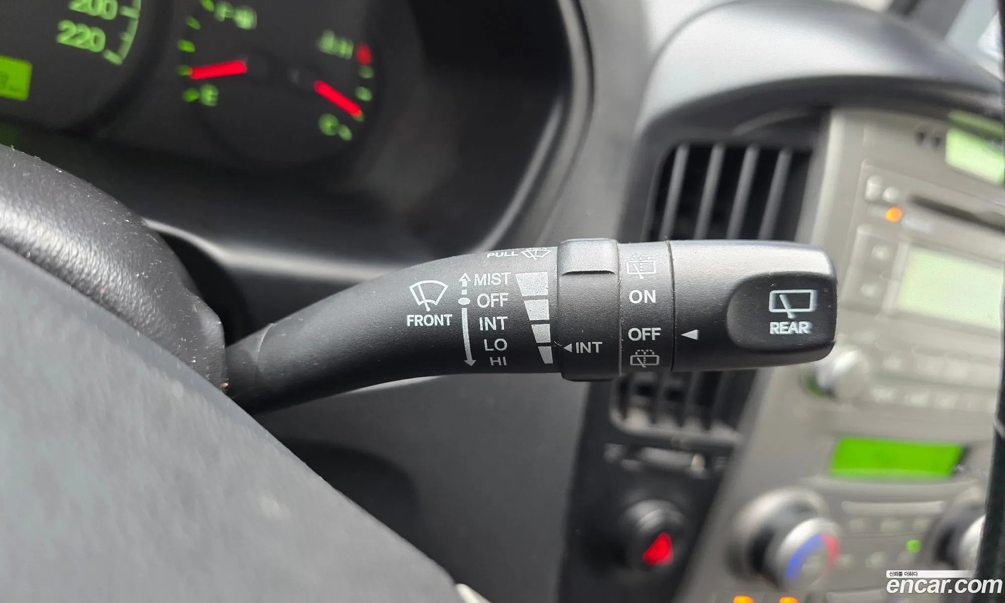Hyundai Grand Starex 2011 — 18