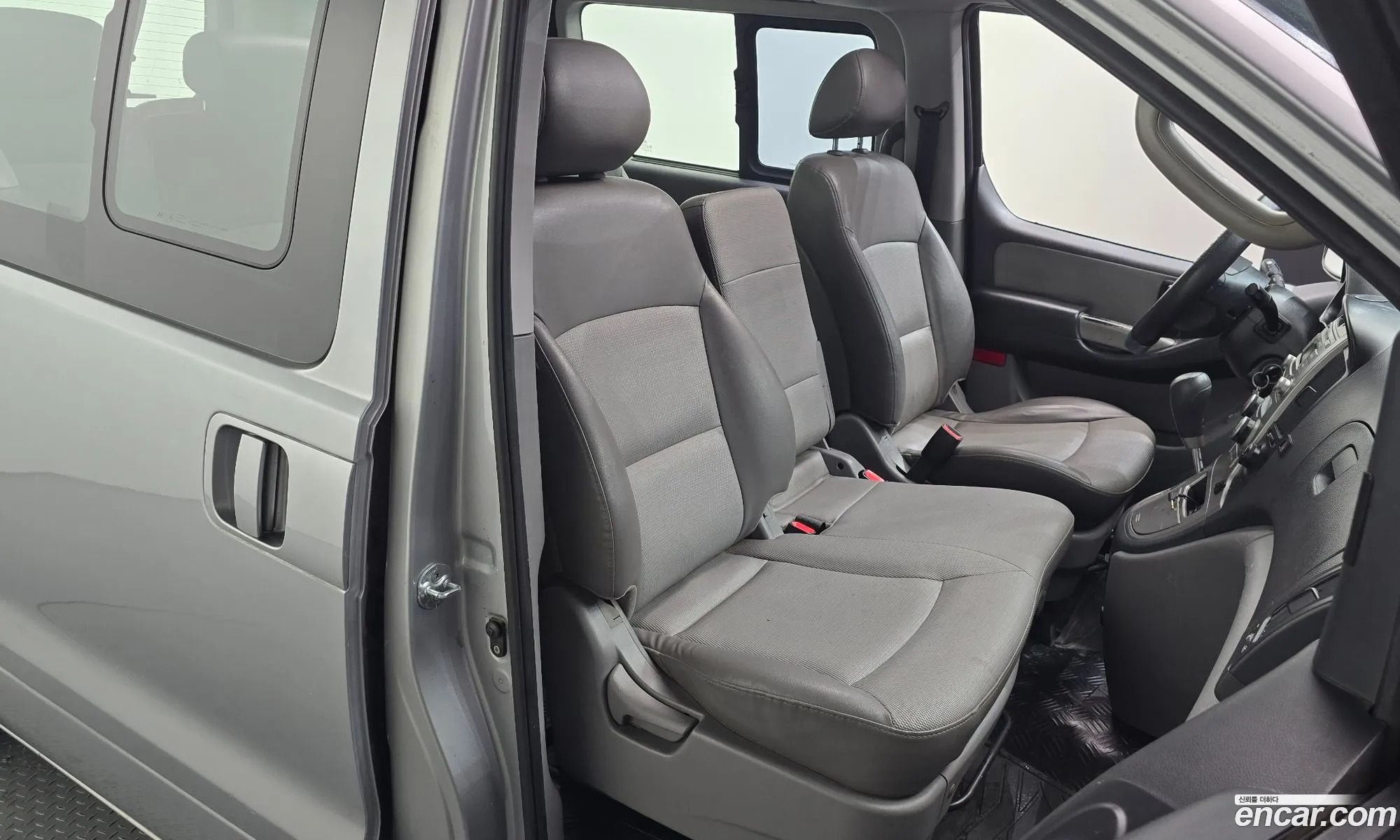 Hyundai Grand Starex 2011 — 3