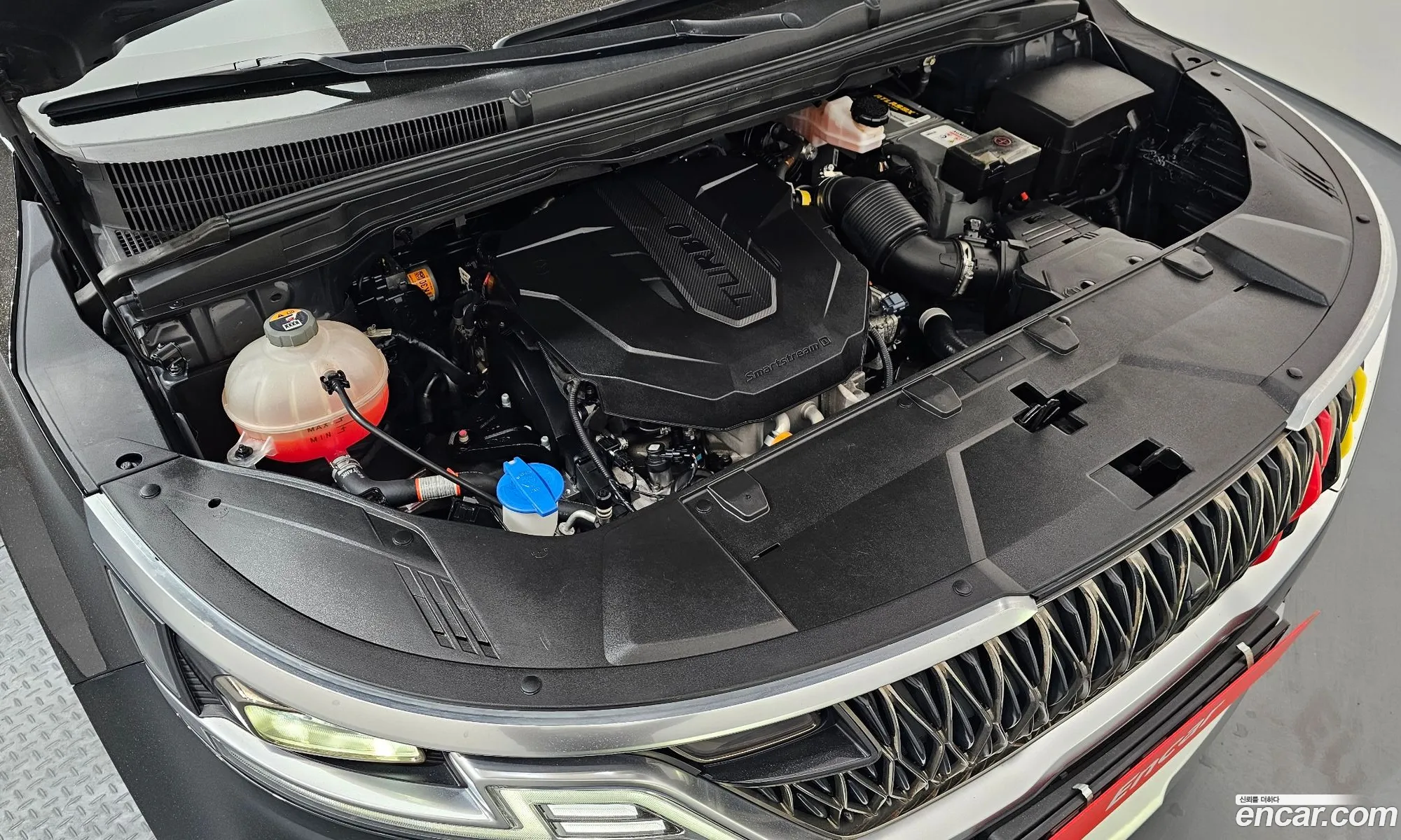 Kia Carnival 2021 KNANE81BBMS093338 — 3