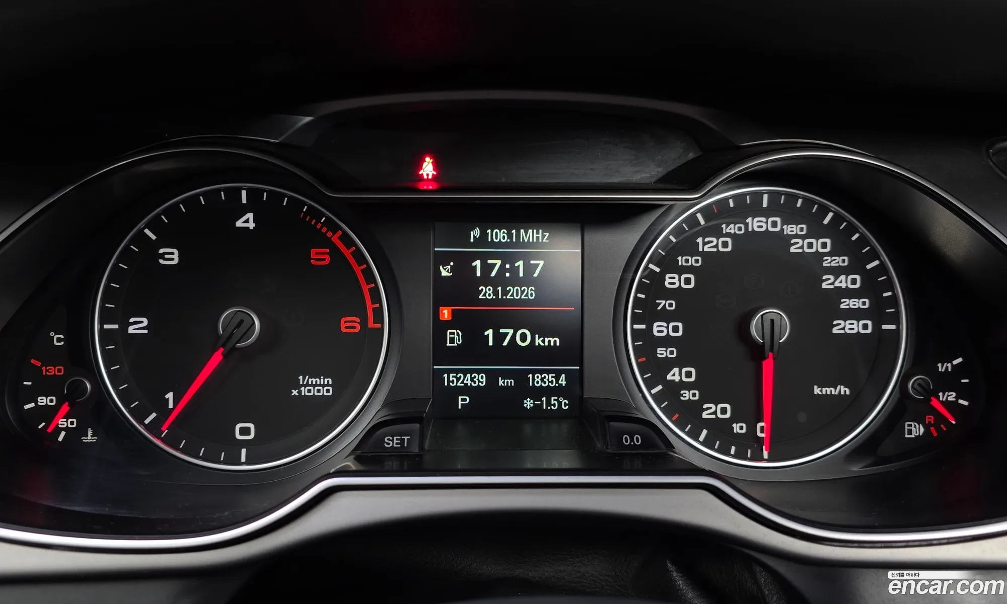 Audi A4 2015 WAUZZZ8K5FN027856 — 10