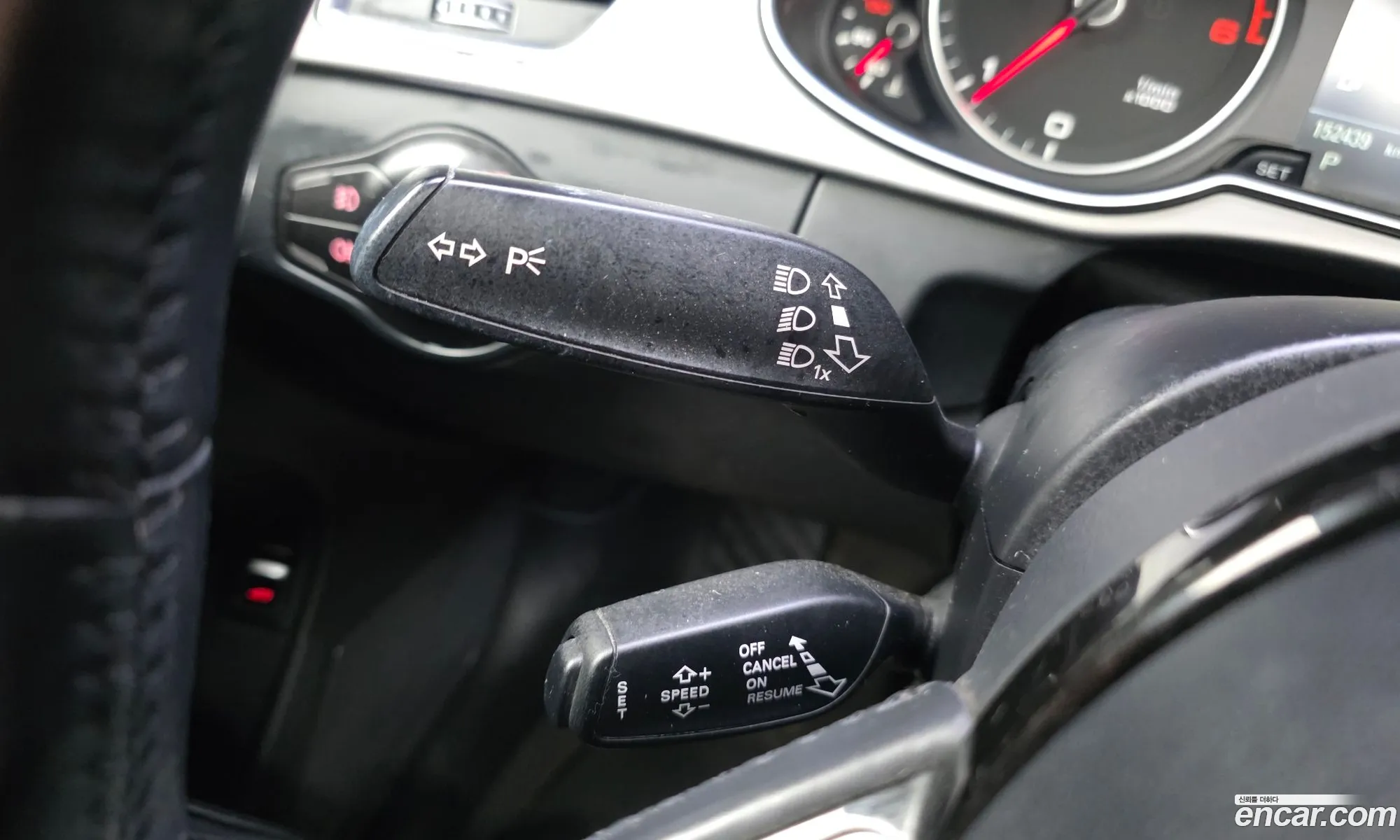 Audi A4 2015 WAUZZZ8K5FN027856 — 6