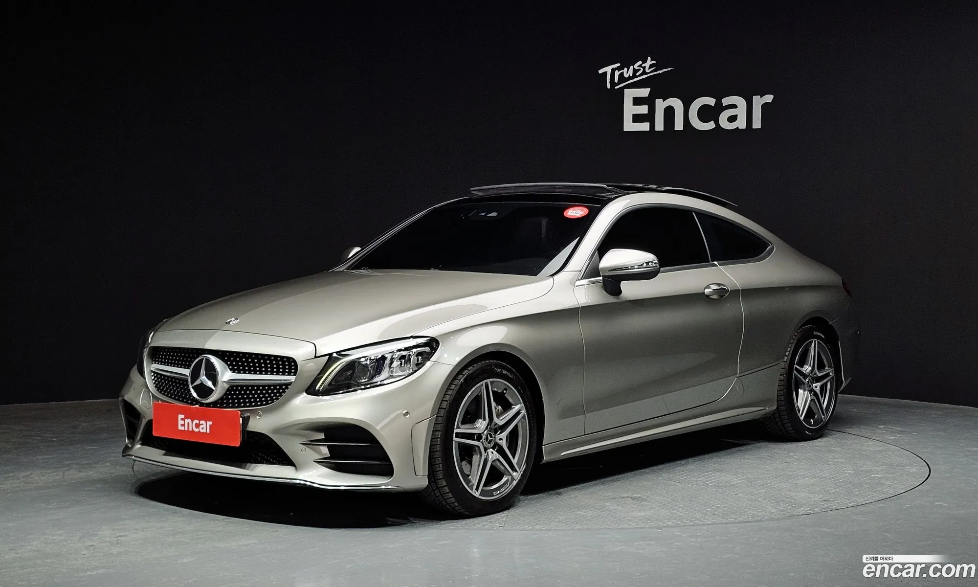 Mercedes-Benz C-Class W205 2020 — 19