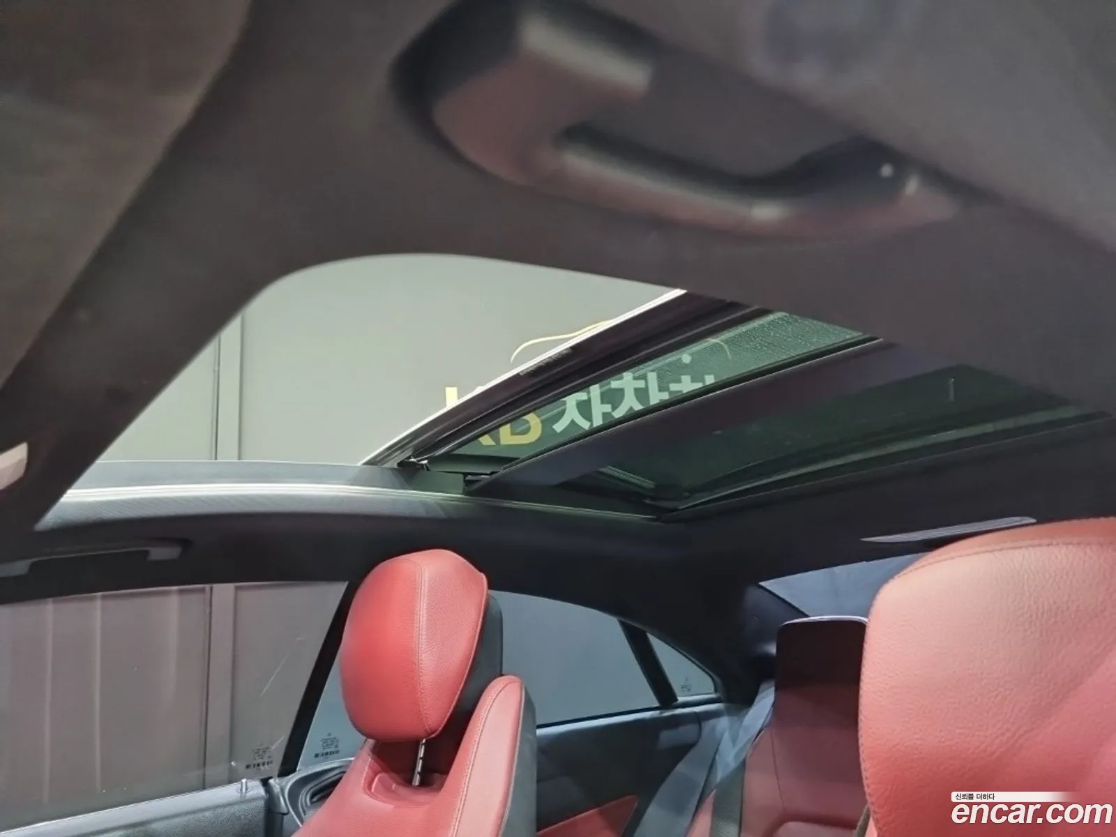Mercedes-Benz E-Class W212 2013 — 18