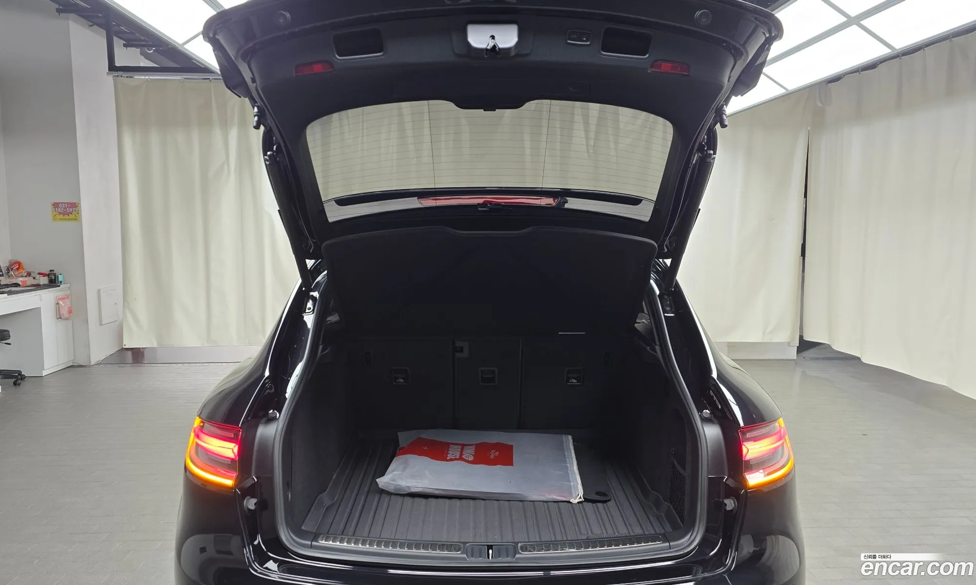 Porsche Macan 2023 WP1AF2954PLB55736 — 15