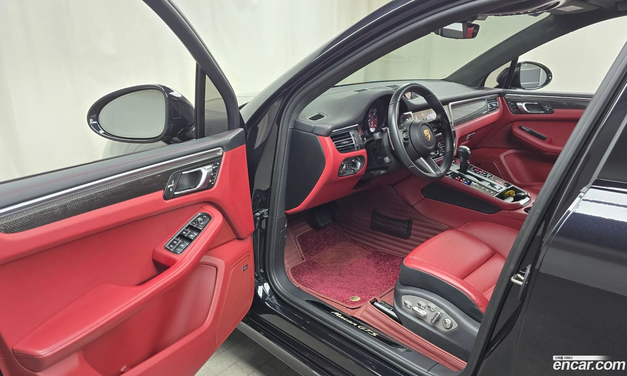 Porsche Macan 2023 WP1AF2954PLB55736 — 3