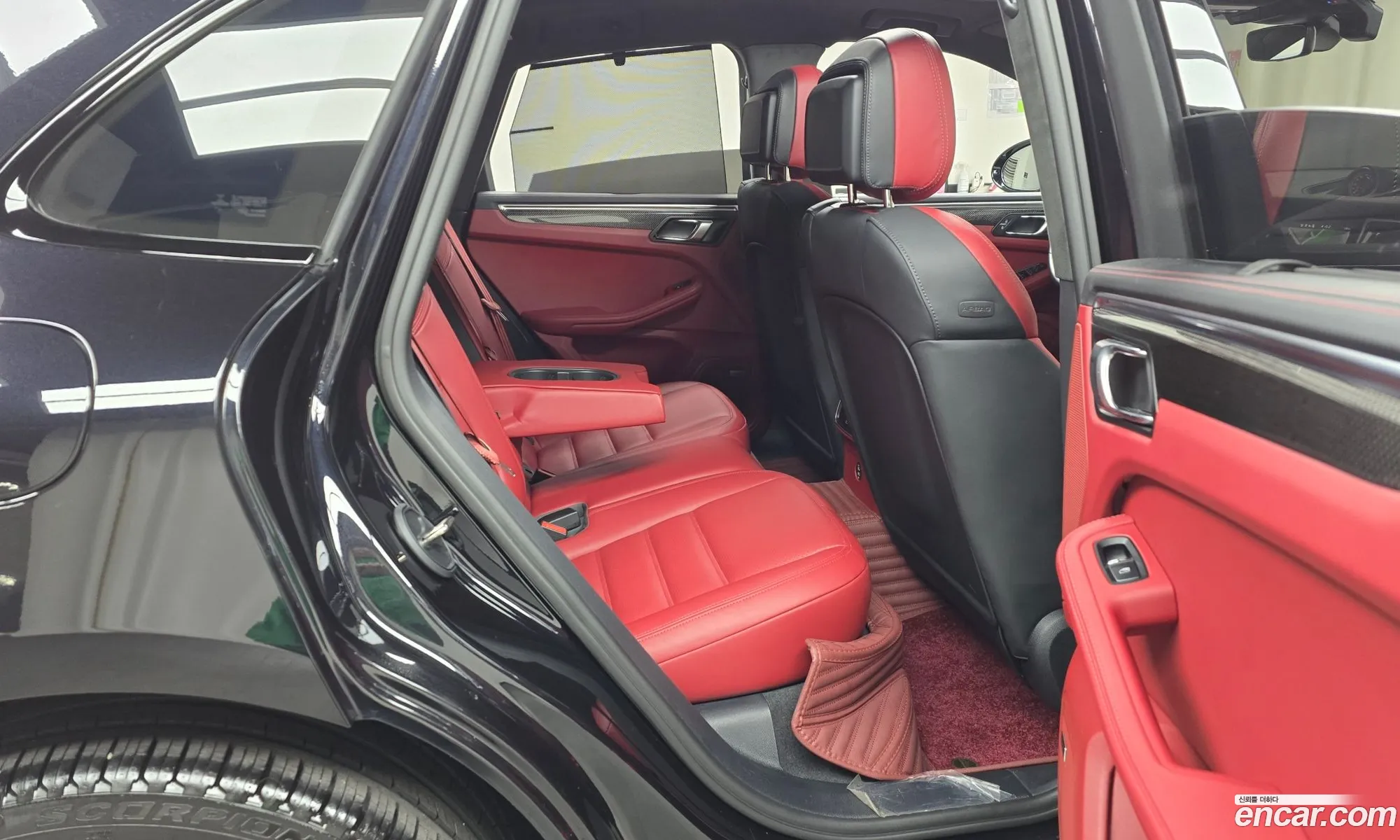Porsche Macan 2023 WP1AF2954PLB55736 — 13