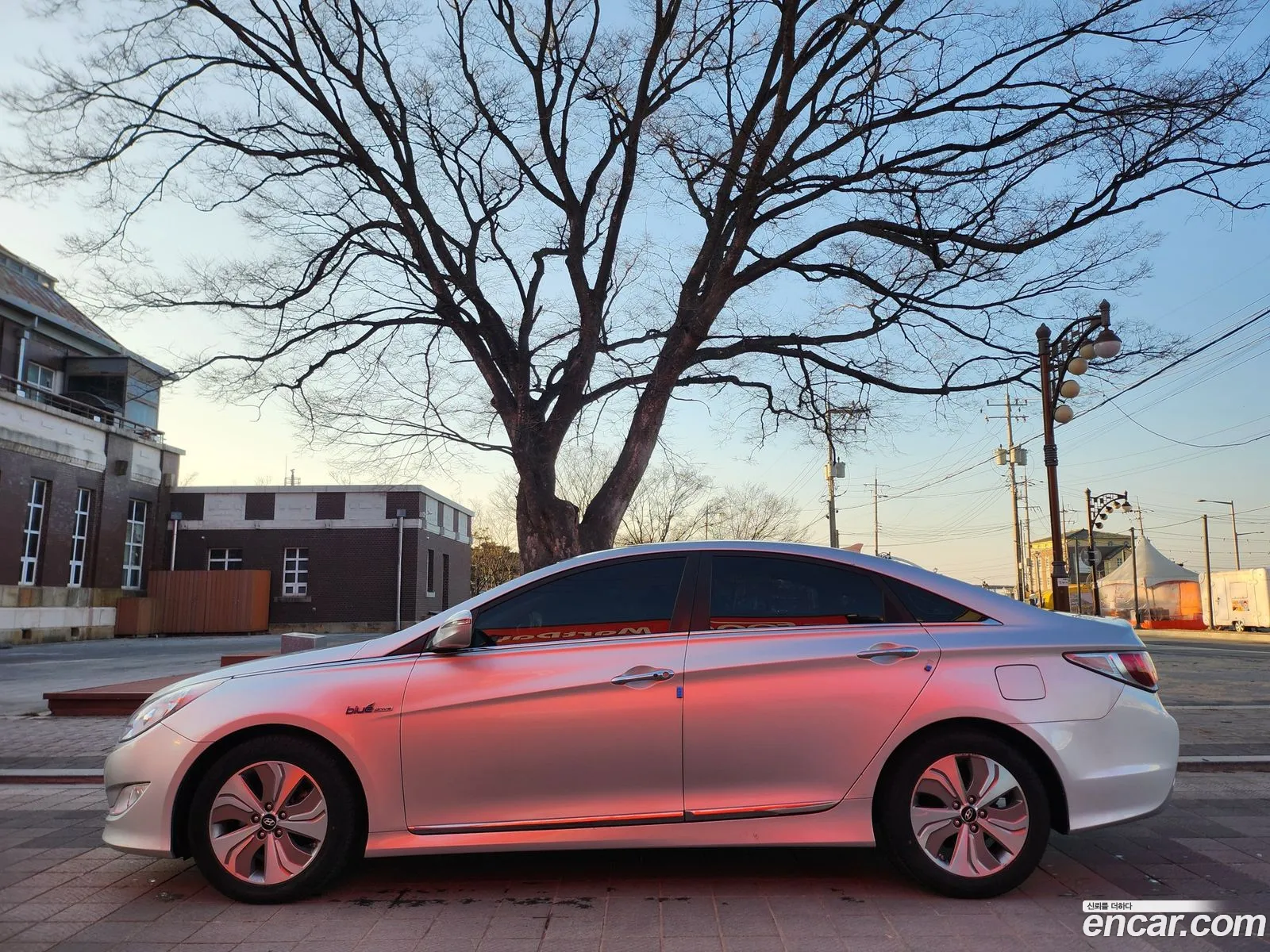 Hyundai Sonata Hybrid 2013 — 14