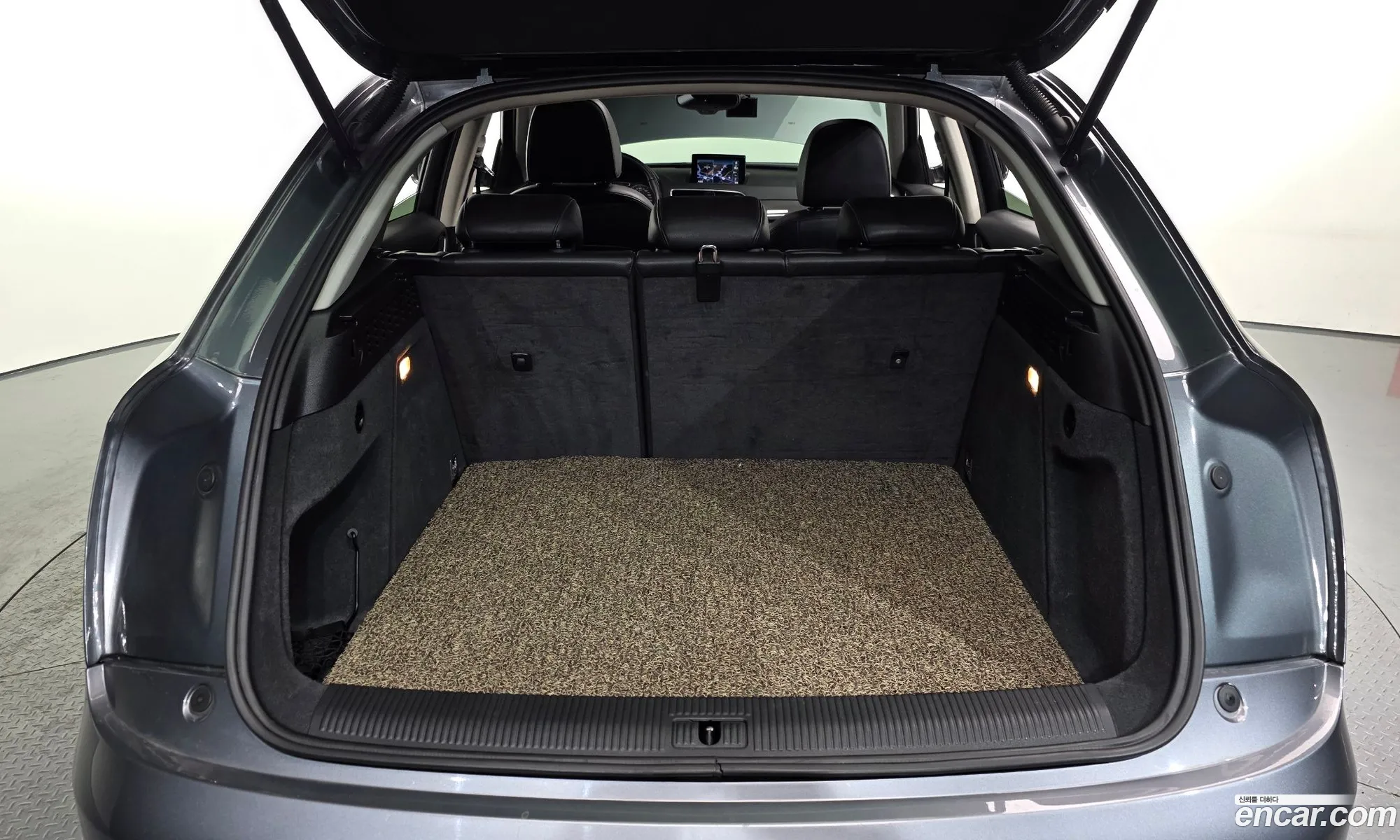 Audi Q3 2013 WAUZZZ8UXER013699 — 15