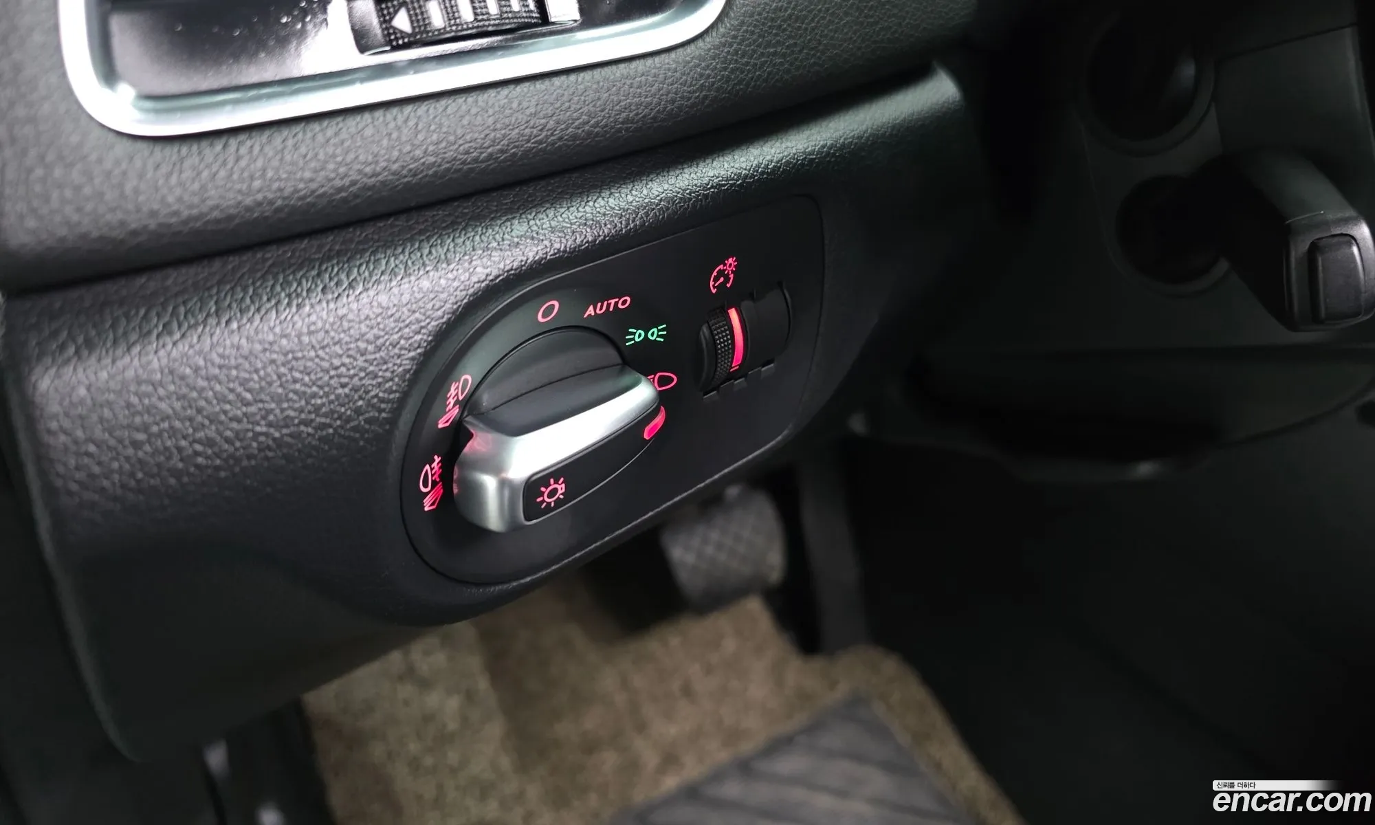 Audi Q3 2013 WAUZZZ8UXER013699 — 5