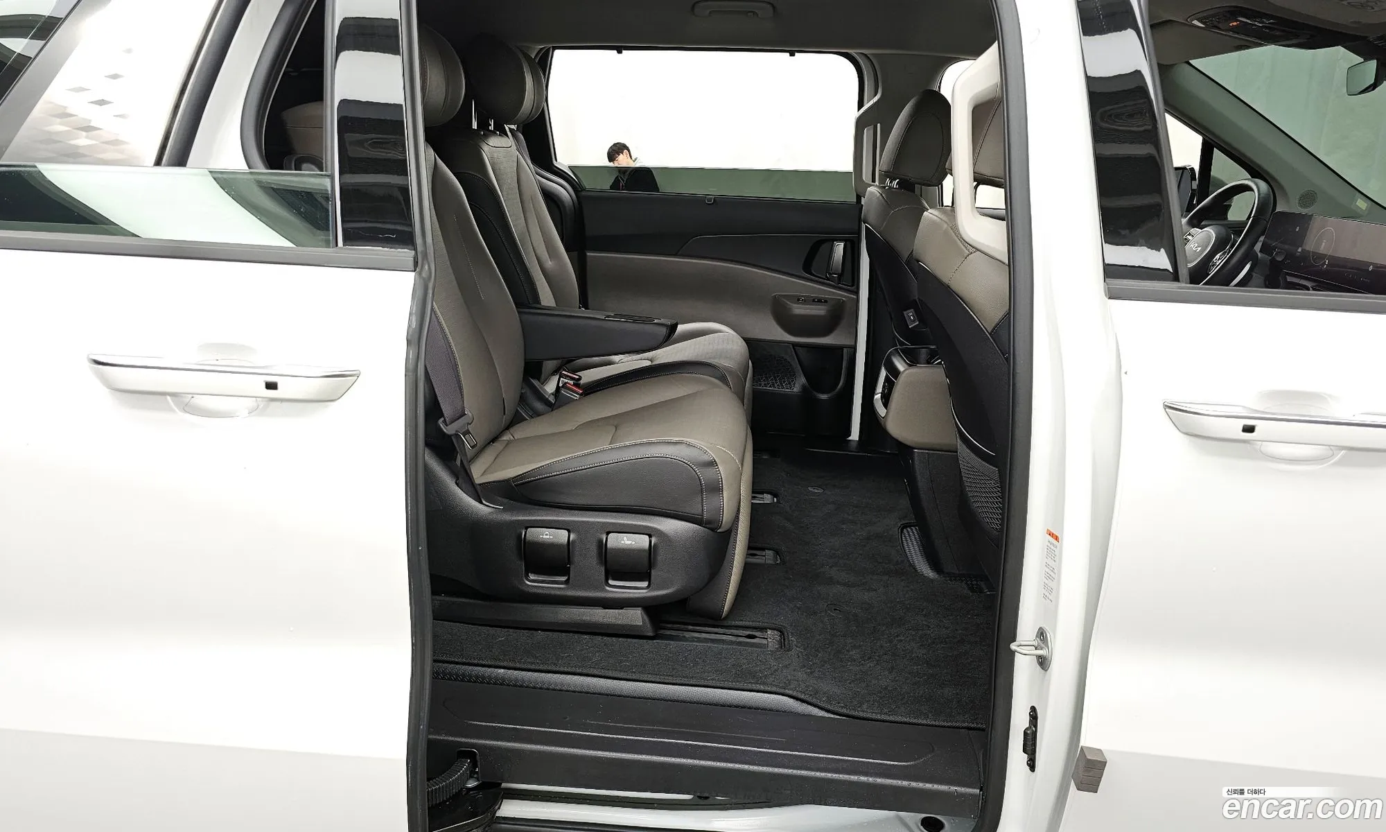 Kia Carnival 2024 — 3