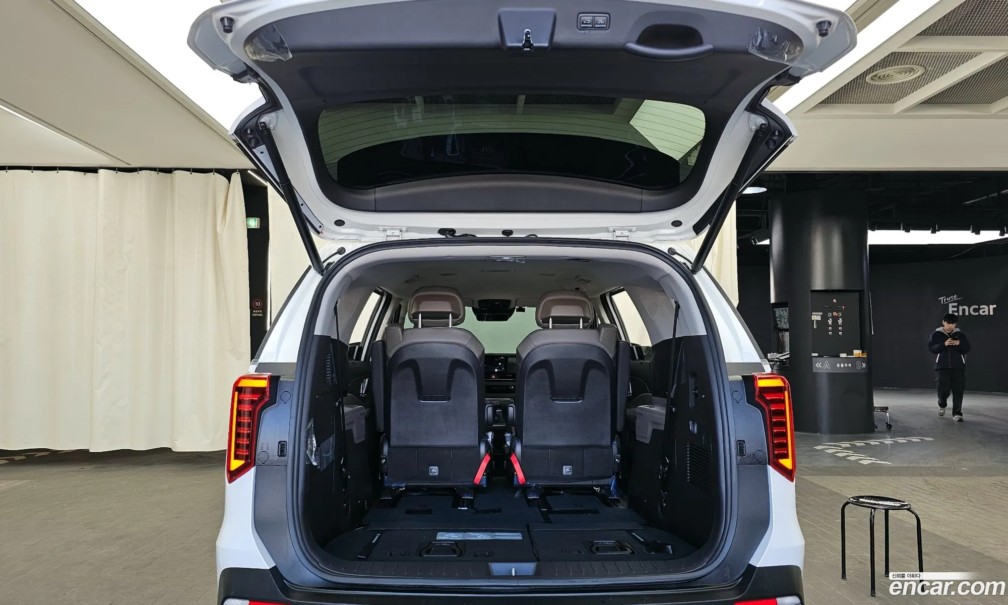Kia Carnival 2024 — 9