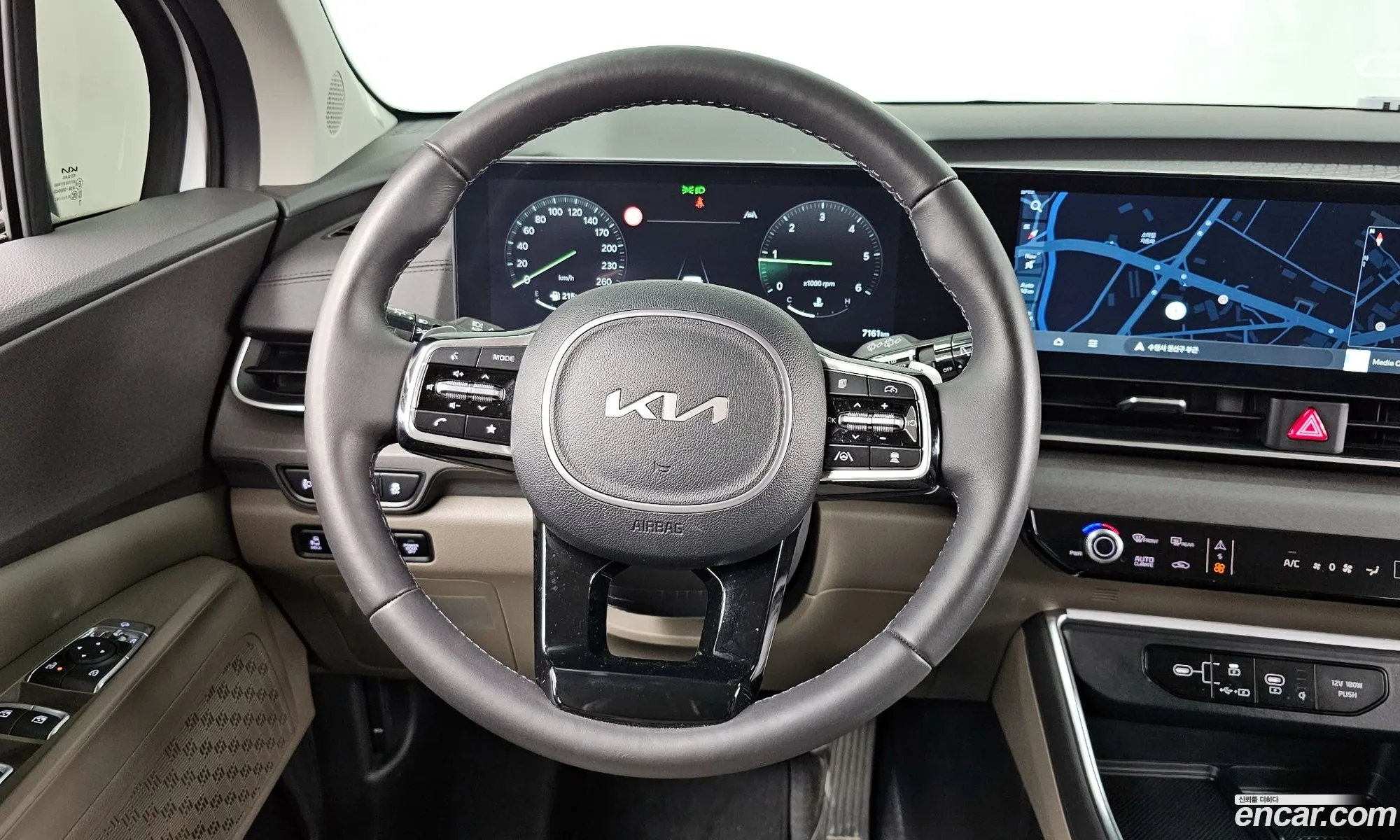 Kia Carnival 2024 — 4