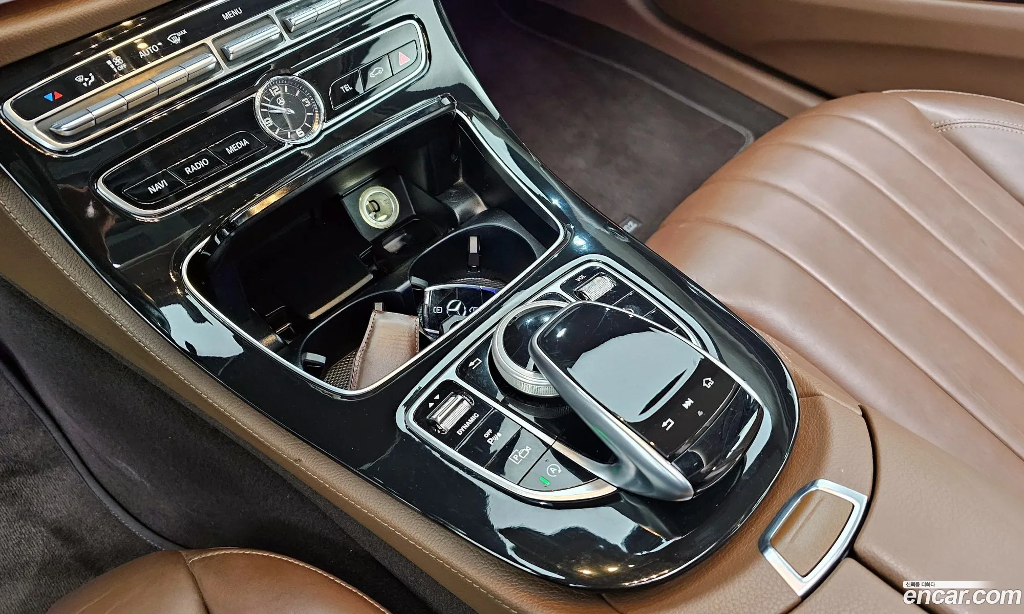 Mercedes-Benz E-Class W213 2018 WDDZF0FB5JA423172 — 4