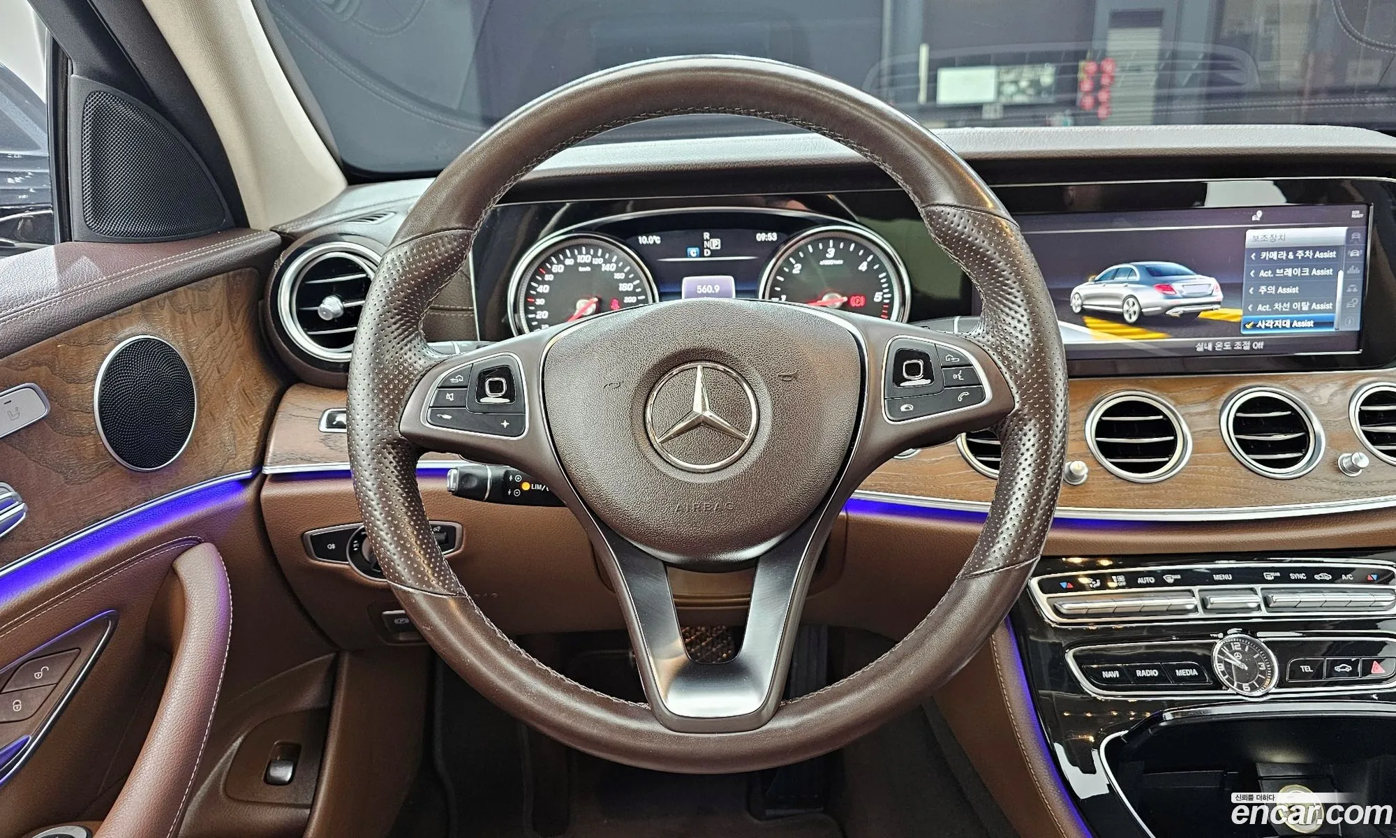 Mercedes-Benz E-Class W213 2018 WDDZF0FB5JA423172 — 10