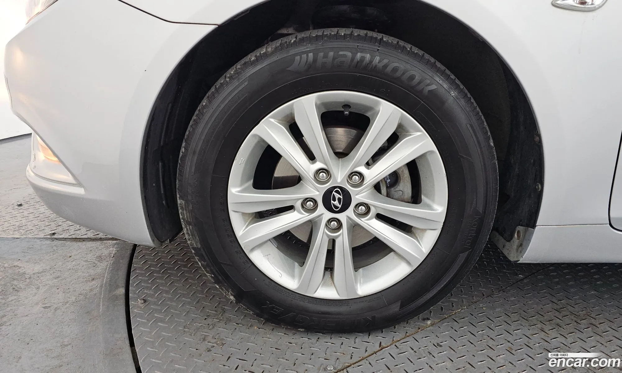 Hyundai YF Sonata 2011 — 5