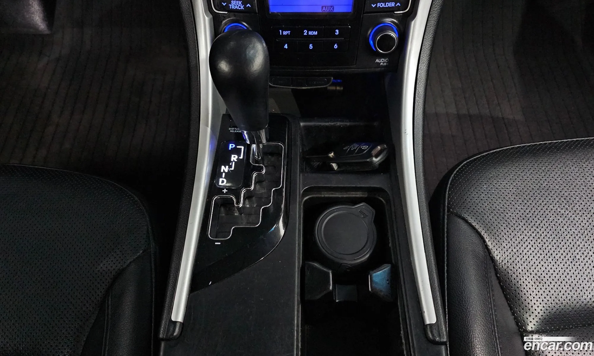 Hyundai YF Sonata 2011 — 3