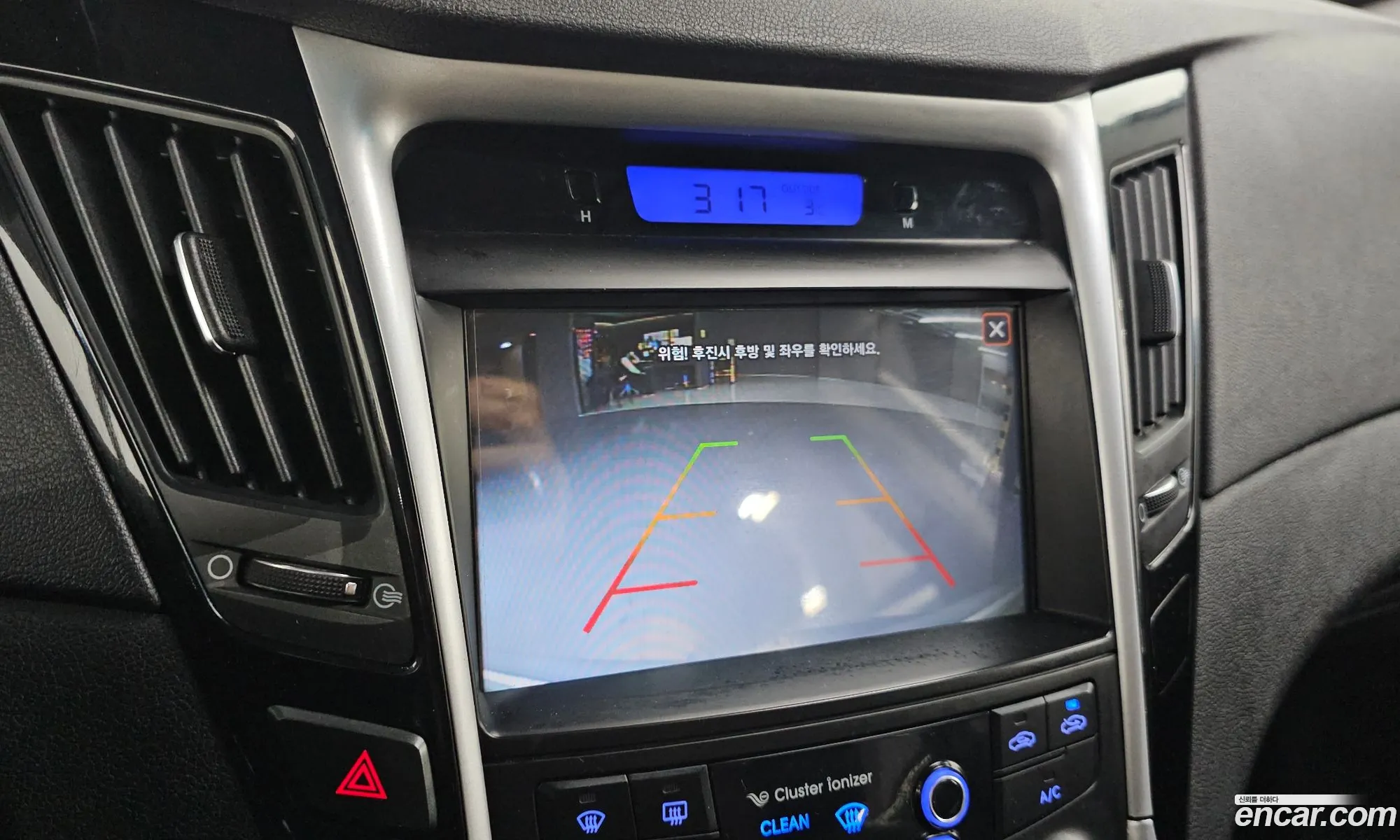 Hyundai YF Sonata 2011 — 8