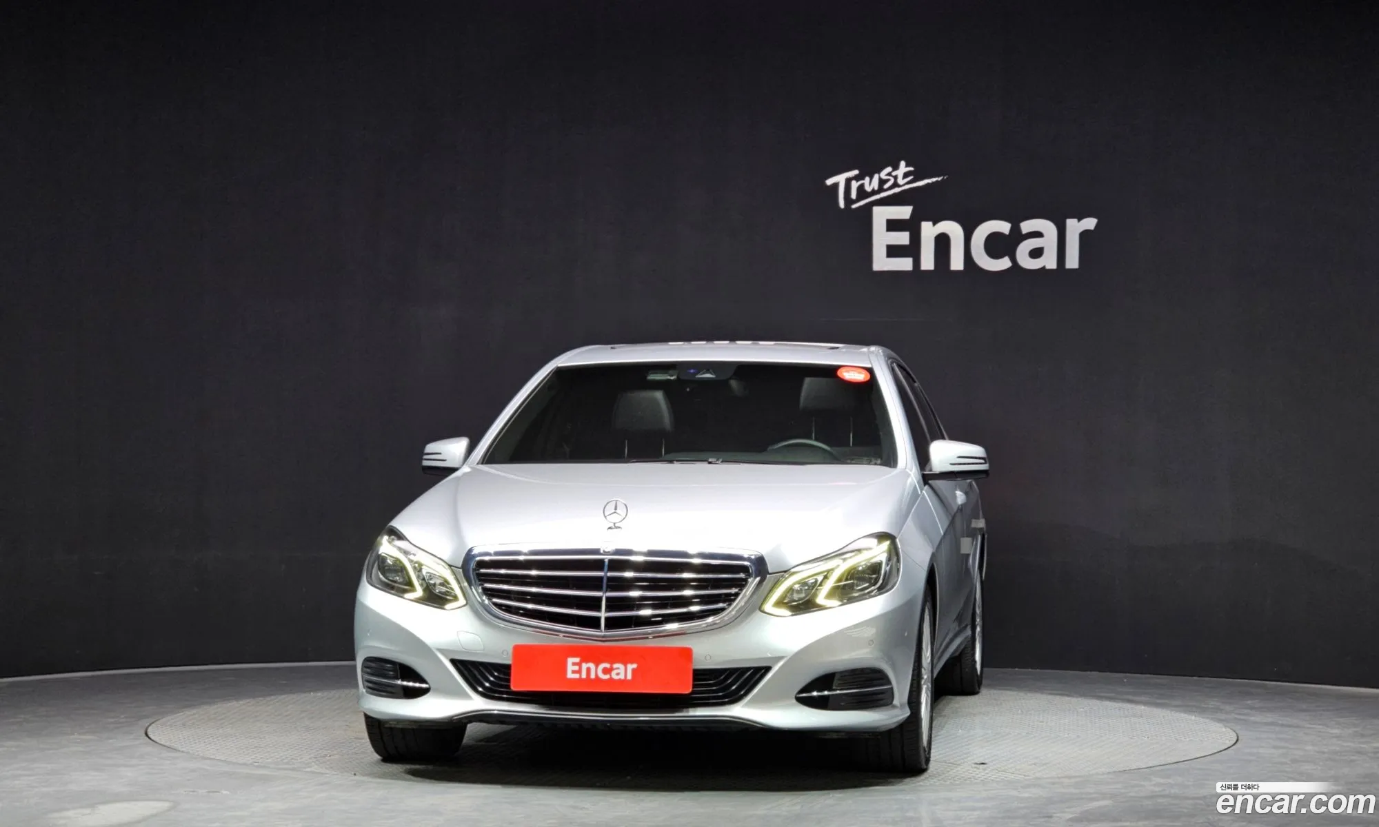 Mercedes-Benz E-Class W212 2013 WDDHF3EB4EA804449 — 4
